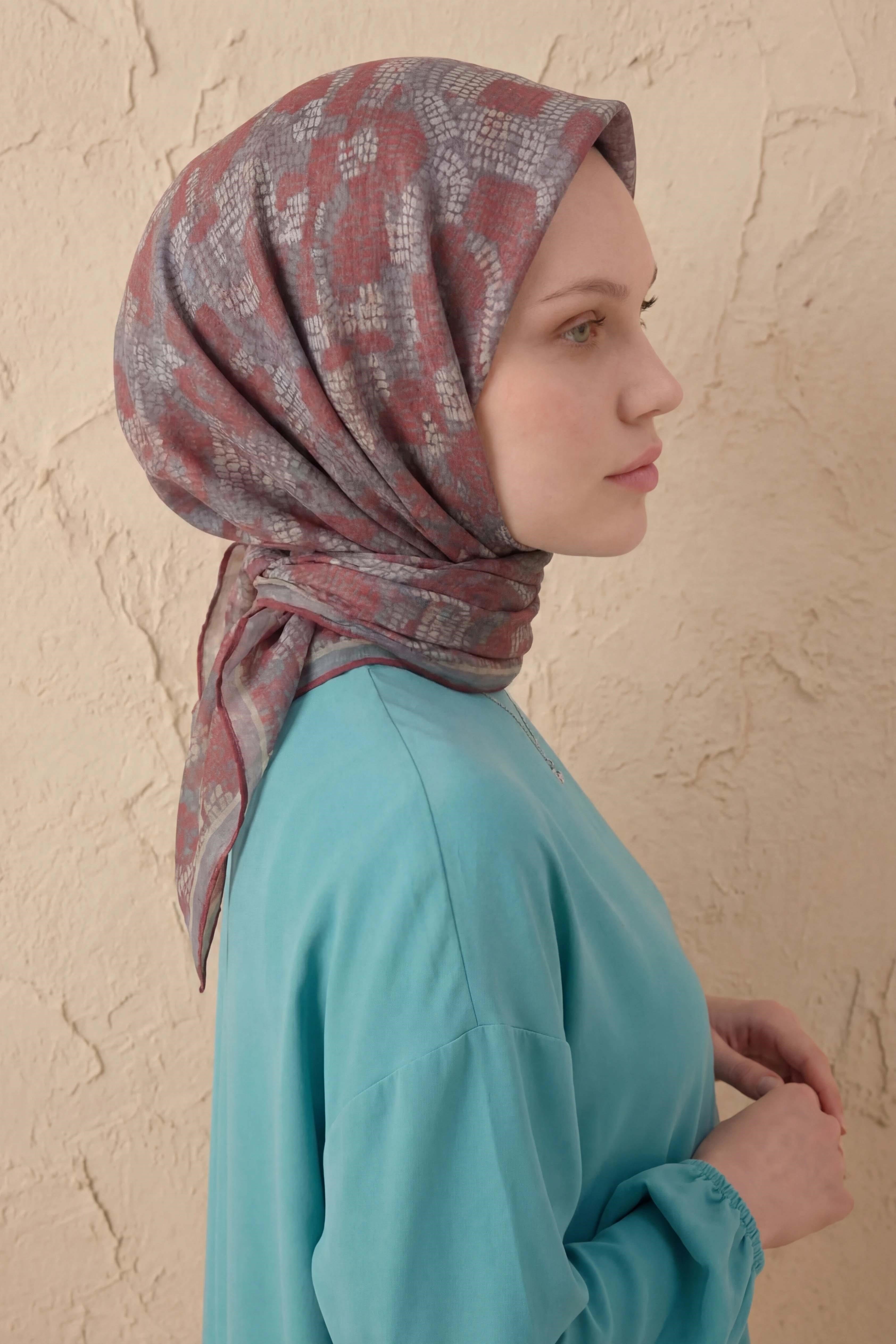 Soft Eşarp Melodi Desen Kırmızı Gri 90x90