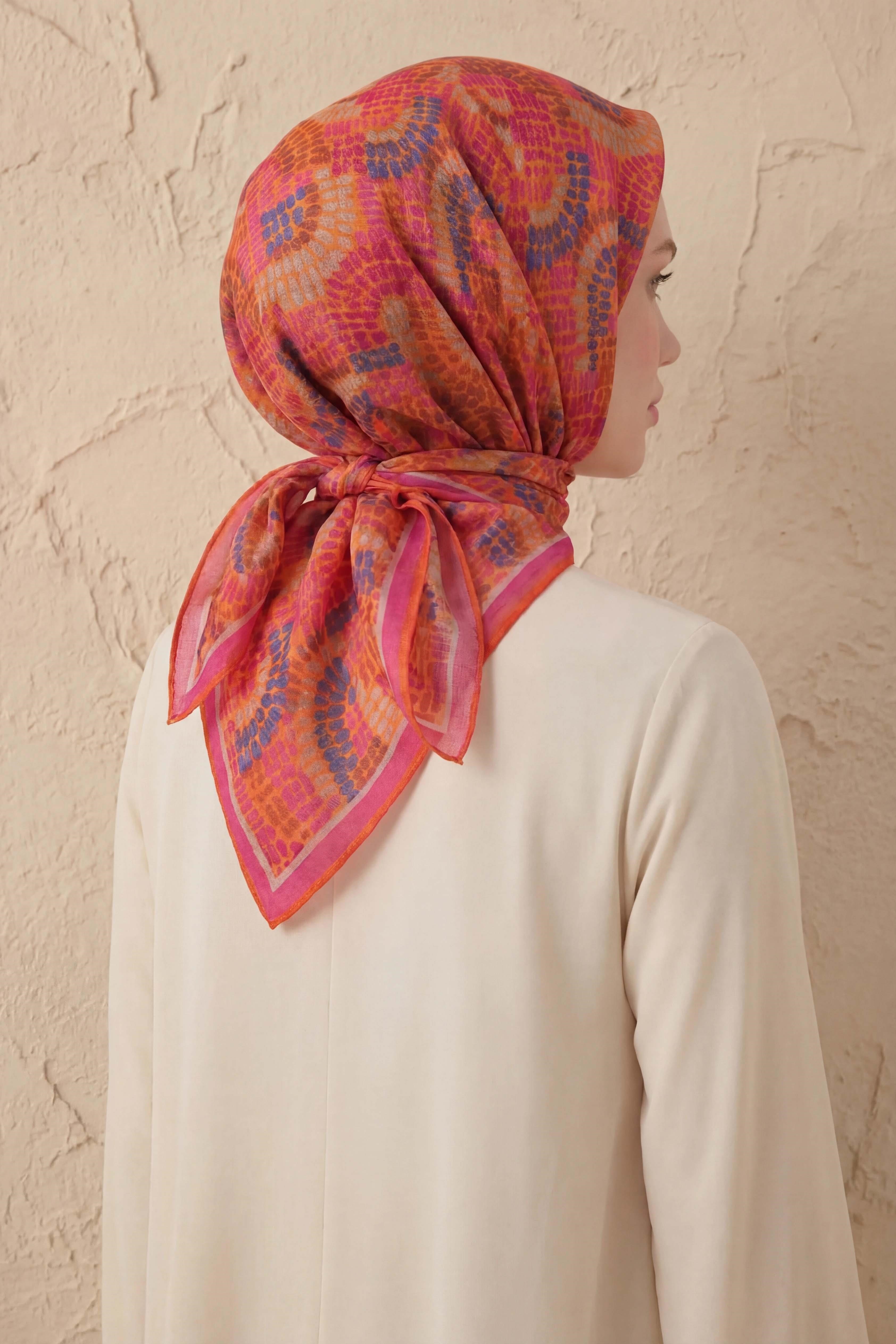 Soft Eşarp Melodi Desen Turuncu Pembe 90x90