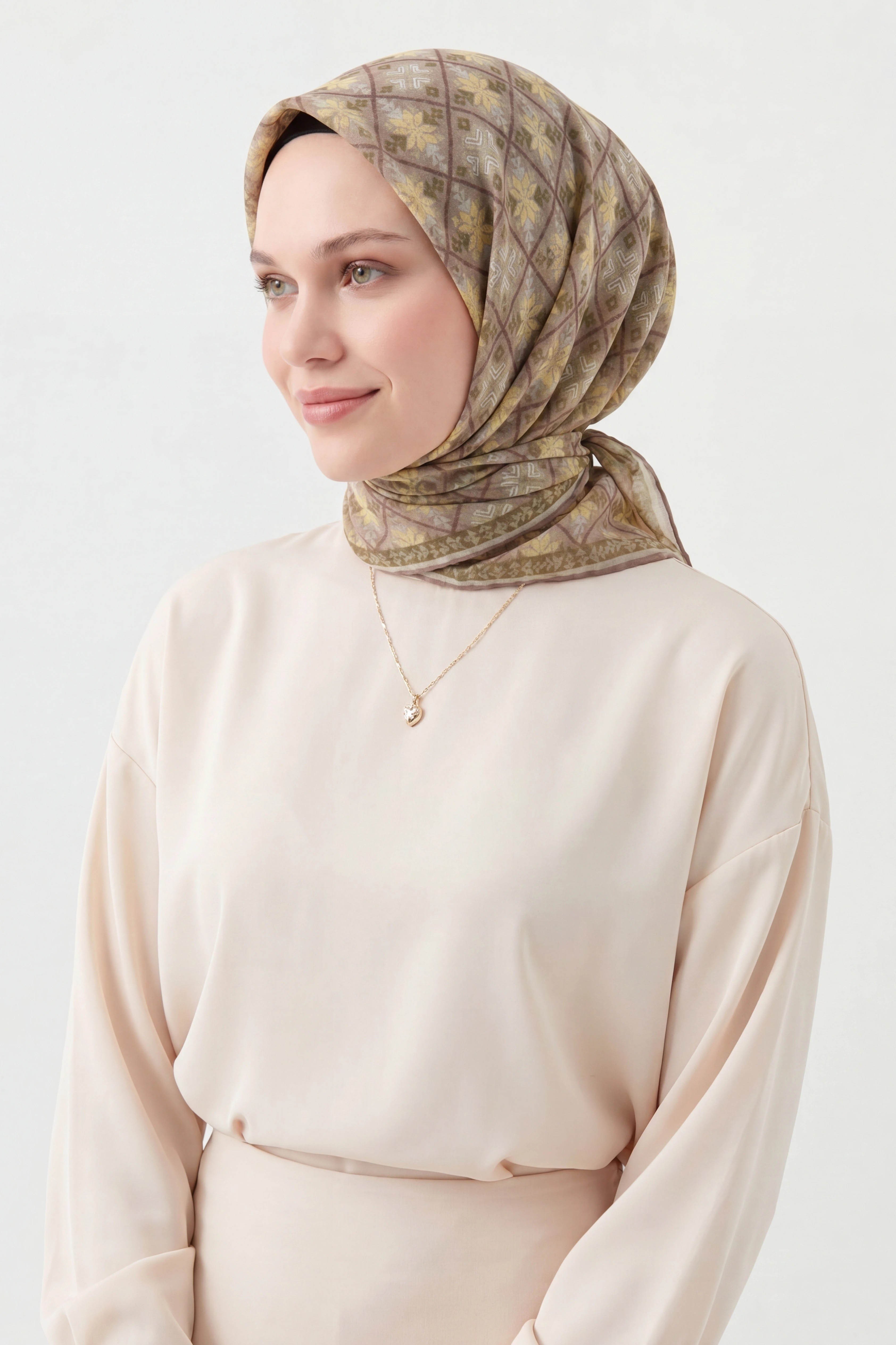 Soft Eşarp Minimal Motif Vizon