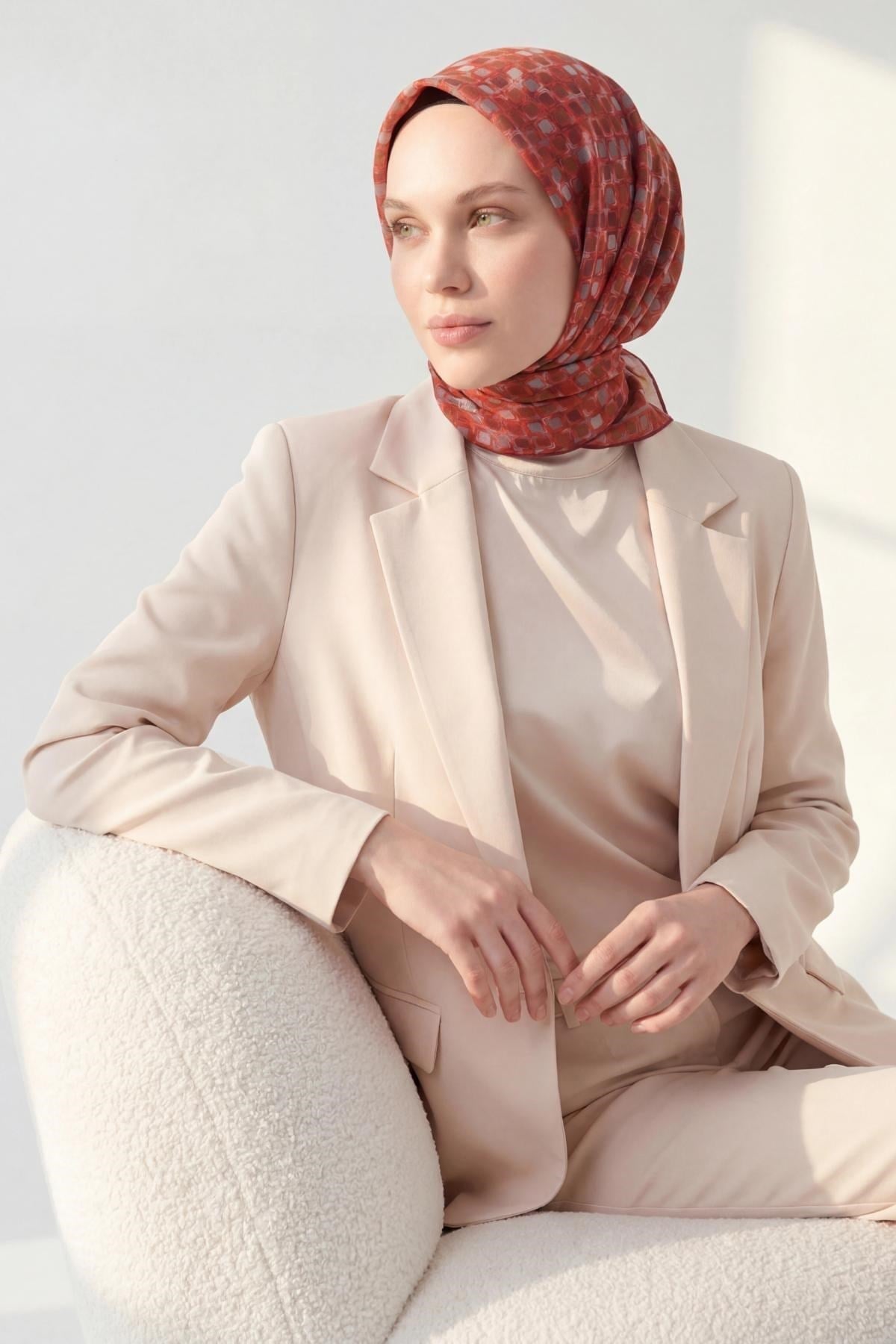 Soft Eşarp Retro Mozaik Kırmızı 90x90