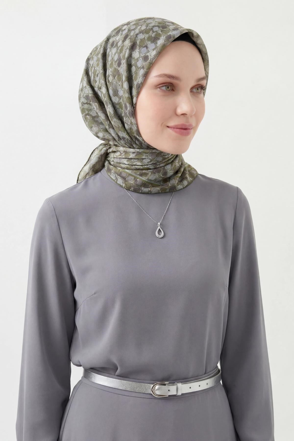 Soft Eşarp Retro Mozaik Koyu Yeşil 90x90