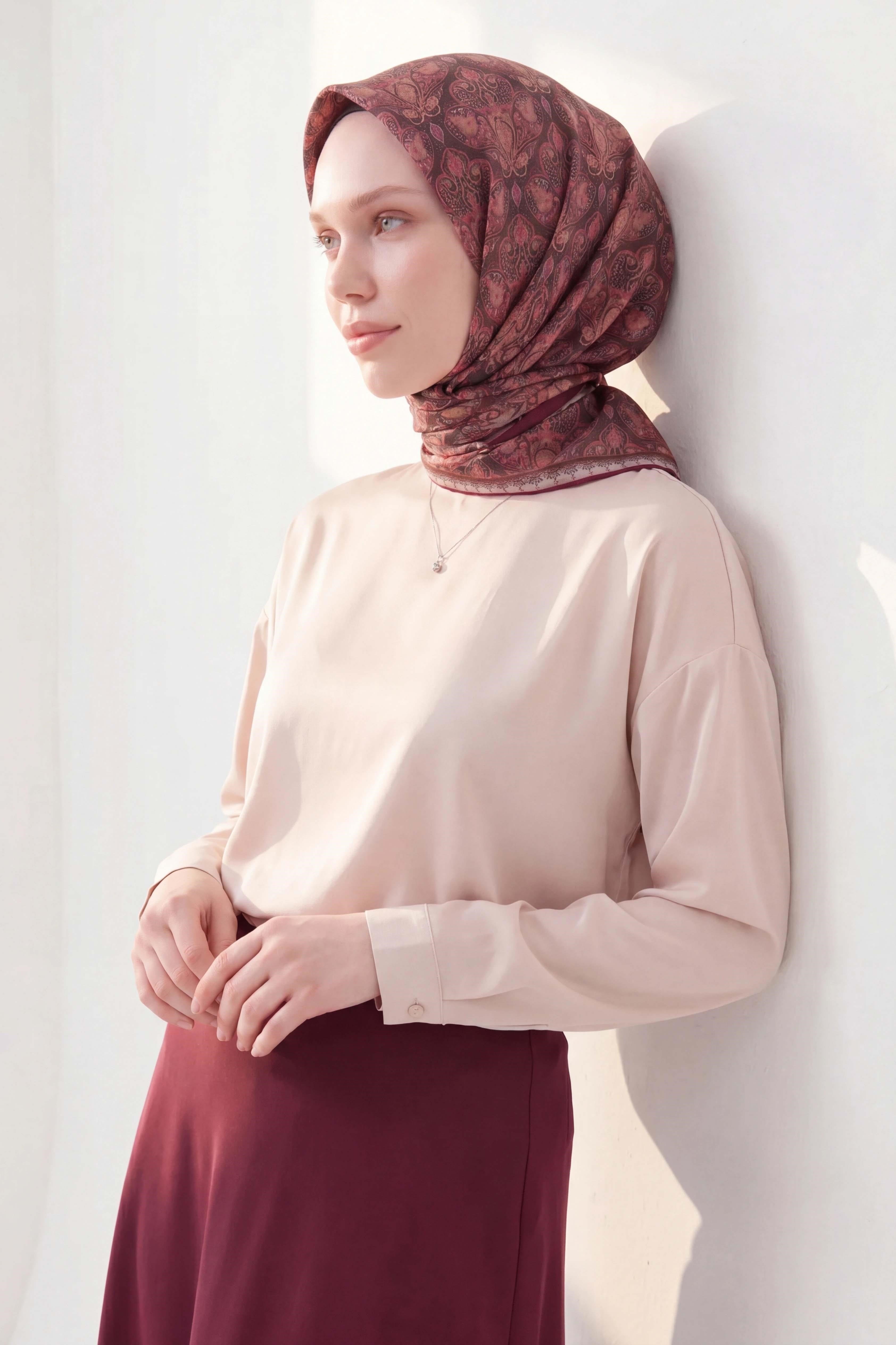 Soft Eşarp Rûmi Siyah 90x90