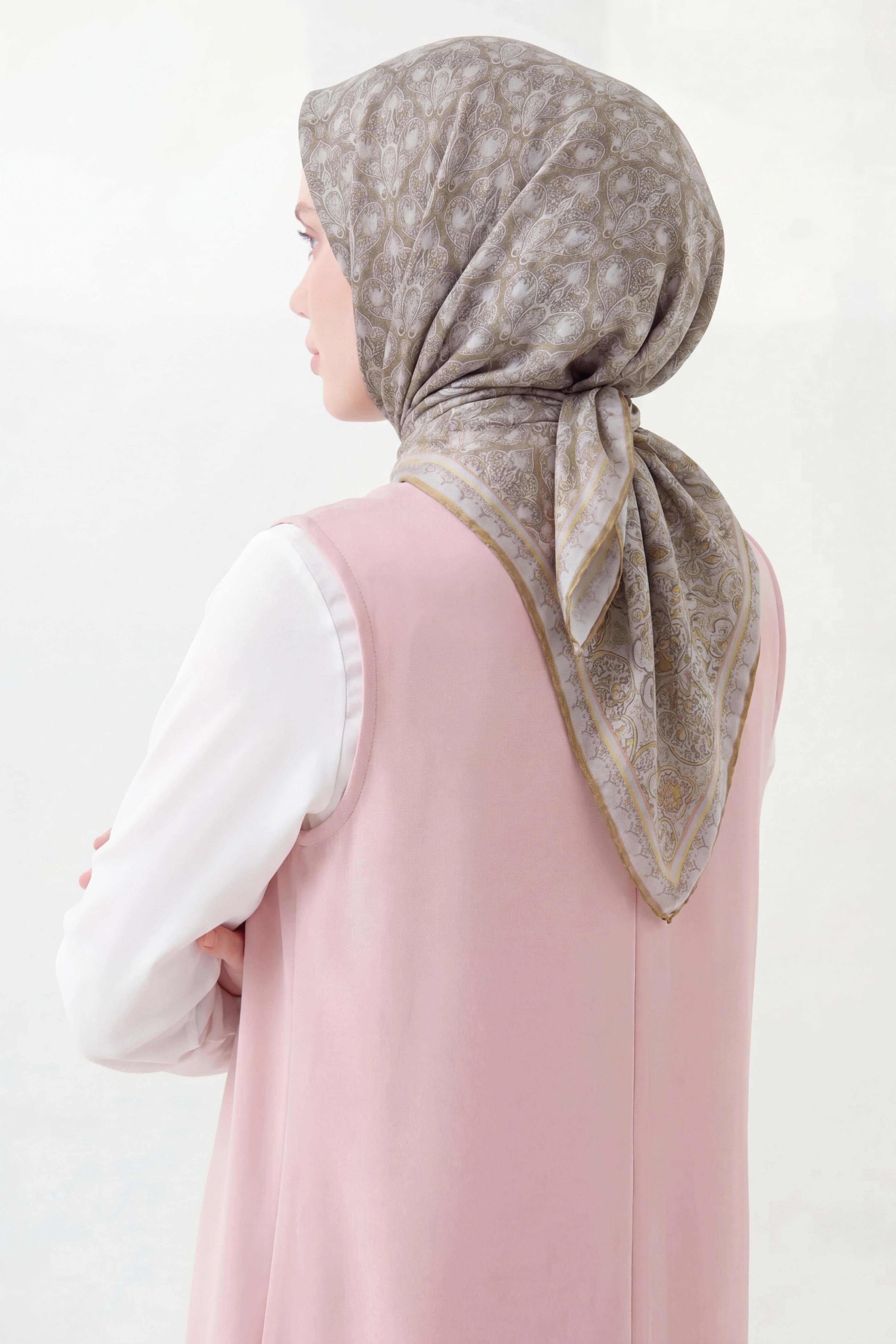 Soft Eşarp Rûmi Yağ Yeşili 90x90