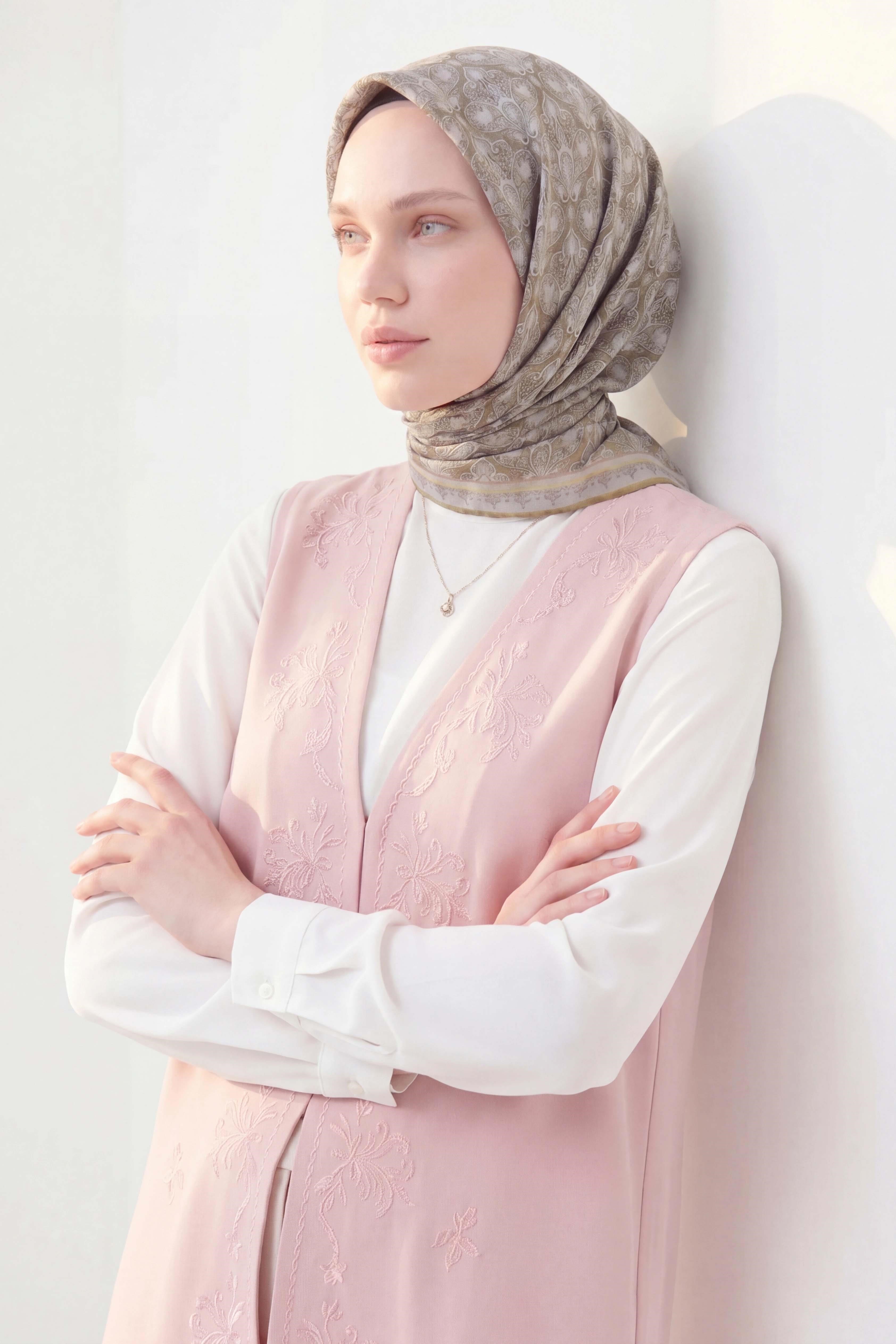Soft Eşarp Rûmi Yağ Yeşili 90x90