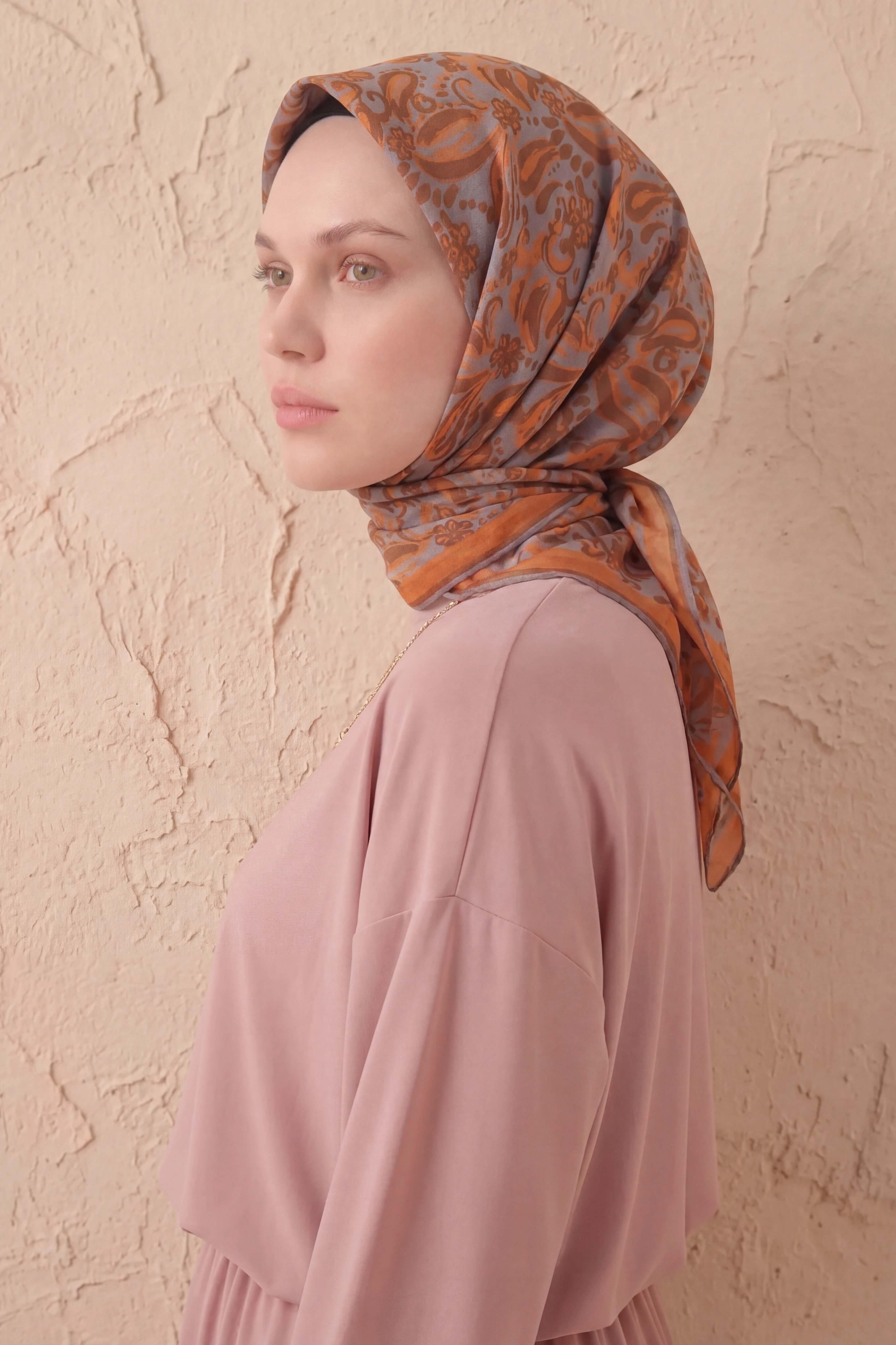 Soft Eşarp Şal Motif Gri 90x90