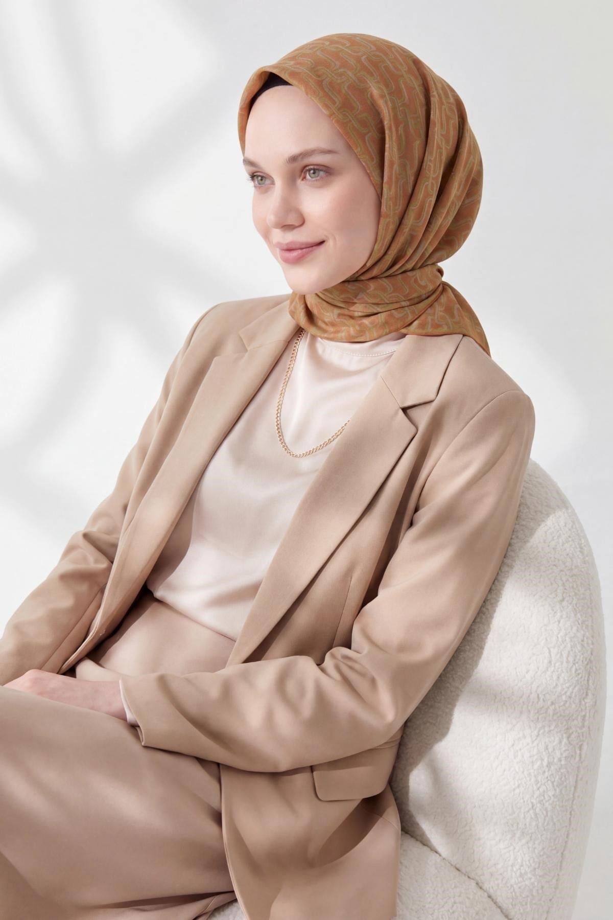 Soft Eşarp Zincir Desen Taba 90x90