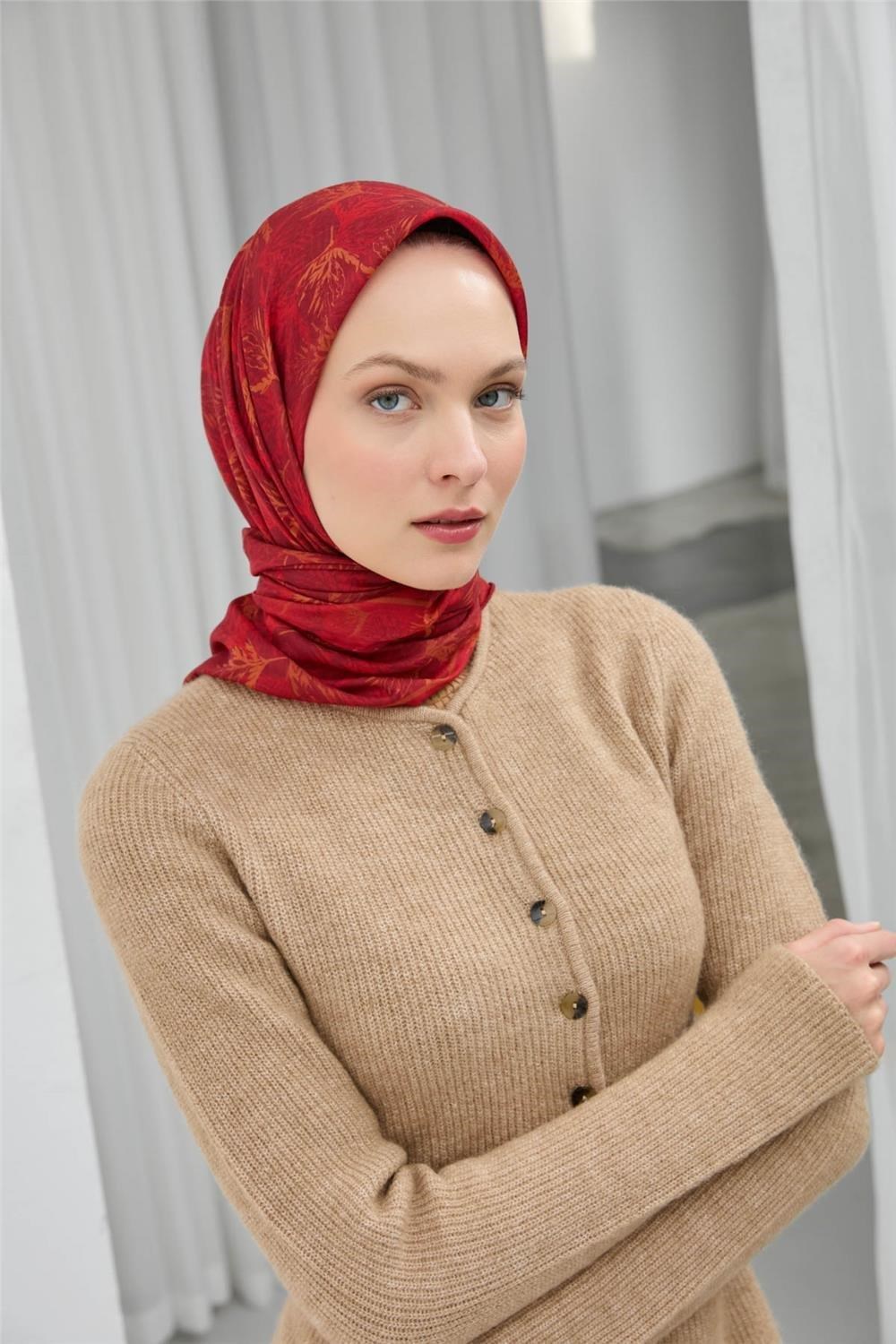 Soft Pamuk Eşarp Bordo Yaprak Desenli Hafif Tok Duruşlu 90x90