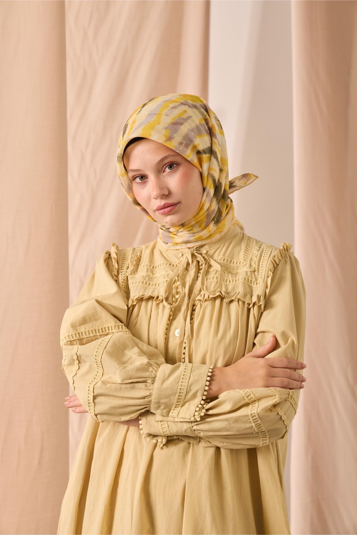 Soft Pamuk Eşarp Butter Yellow Sarı Desenli 90x90