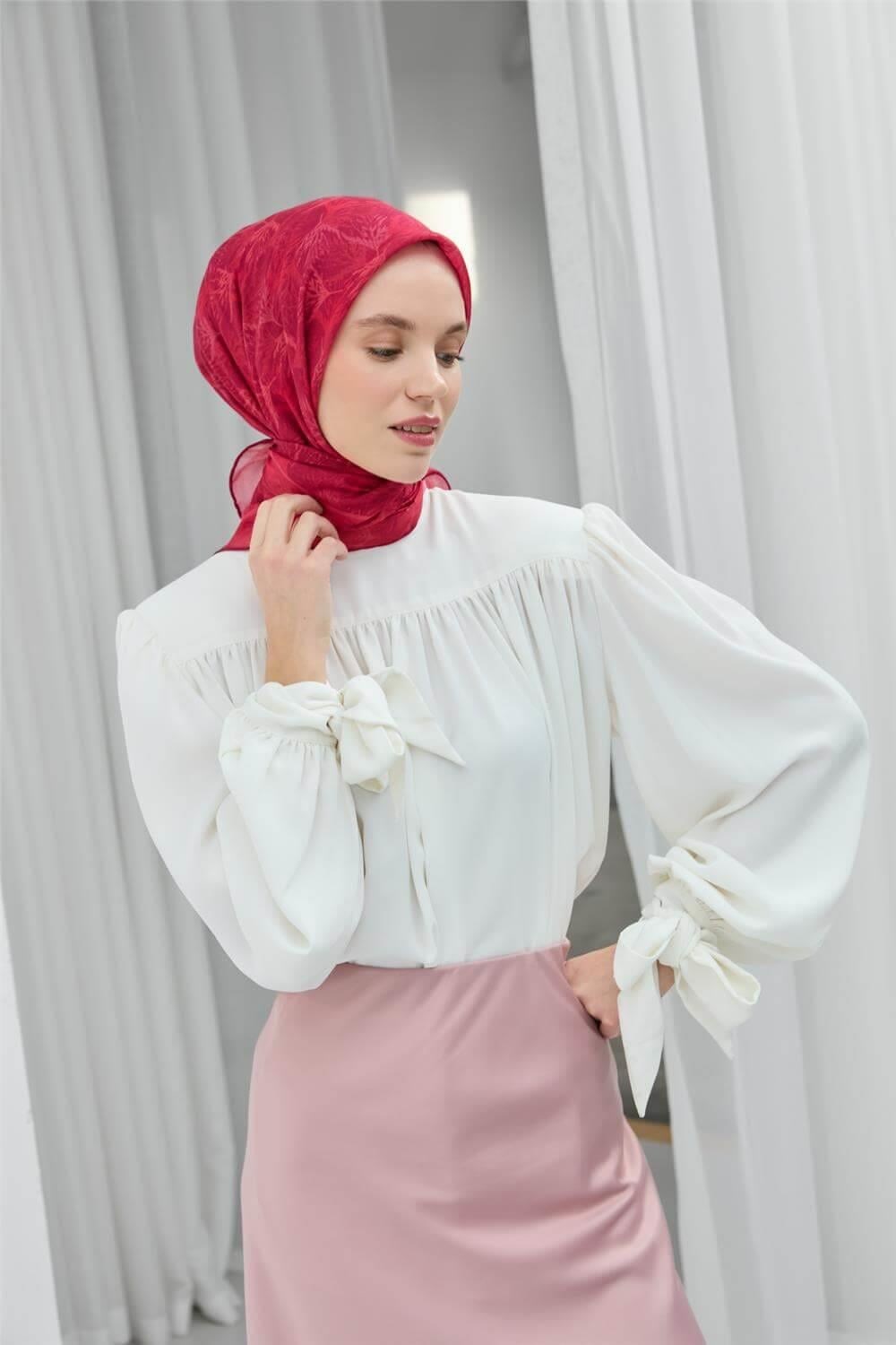 Soft Pamuk Eşarp Fuşya Pembe Yaprak Desenli Hafif Tok Duruşlu 90x90