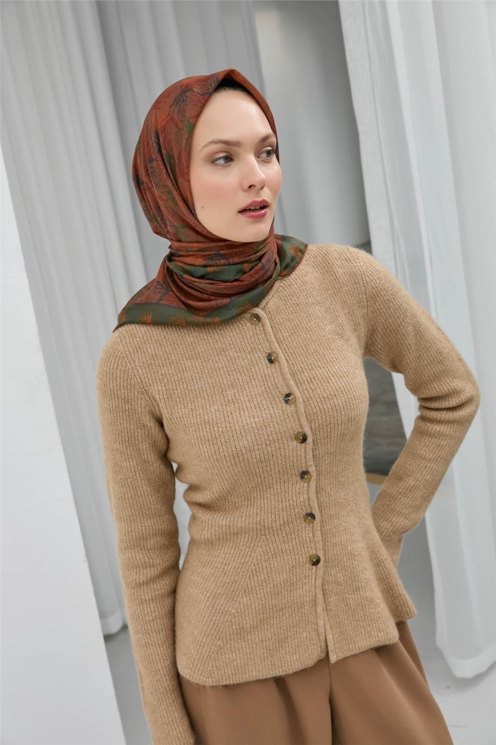 Soft Pamuk Eşarp Taba Yaprak Desenli Hafif Tok Duruşlu 90x90