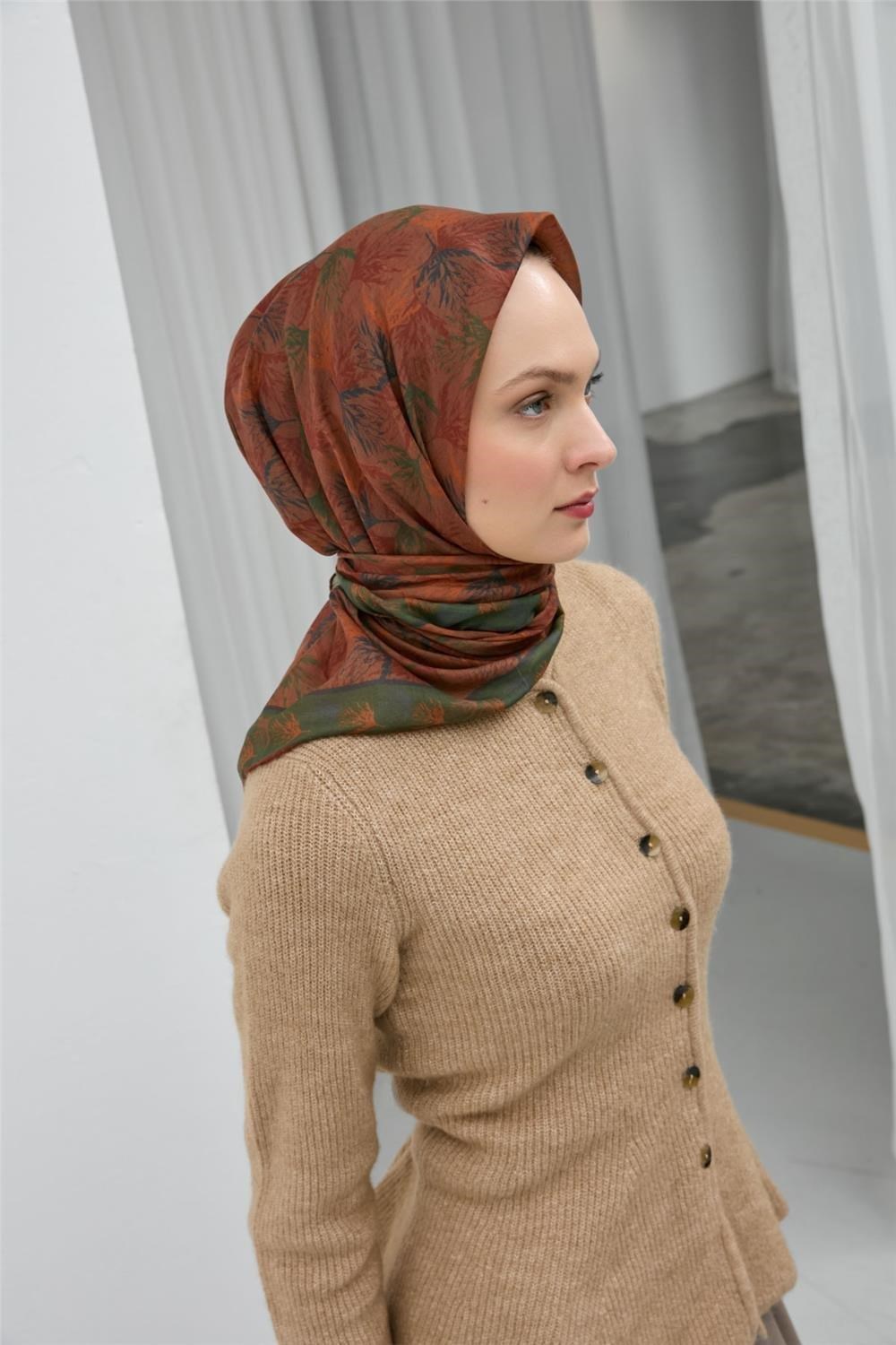 Soft Pamuk Eşarp Taba Yaprak Desenli Hafif Tok Duruşlu 90x90