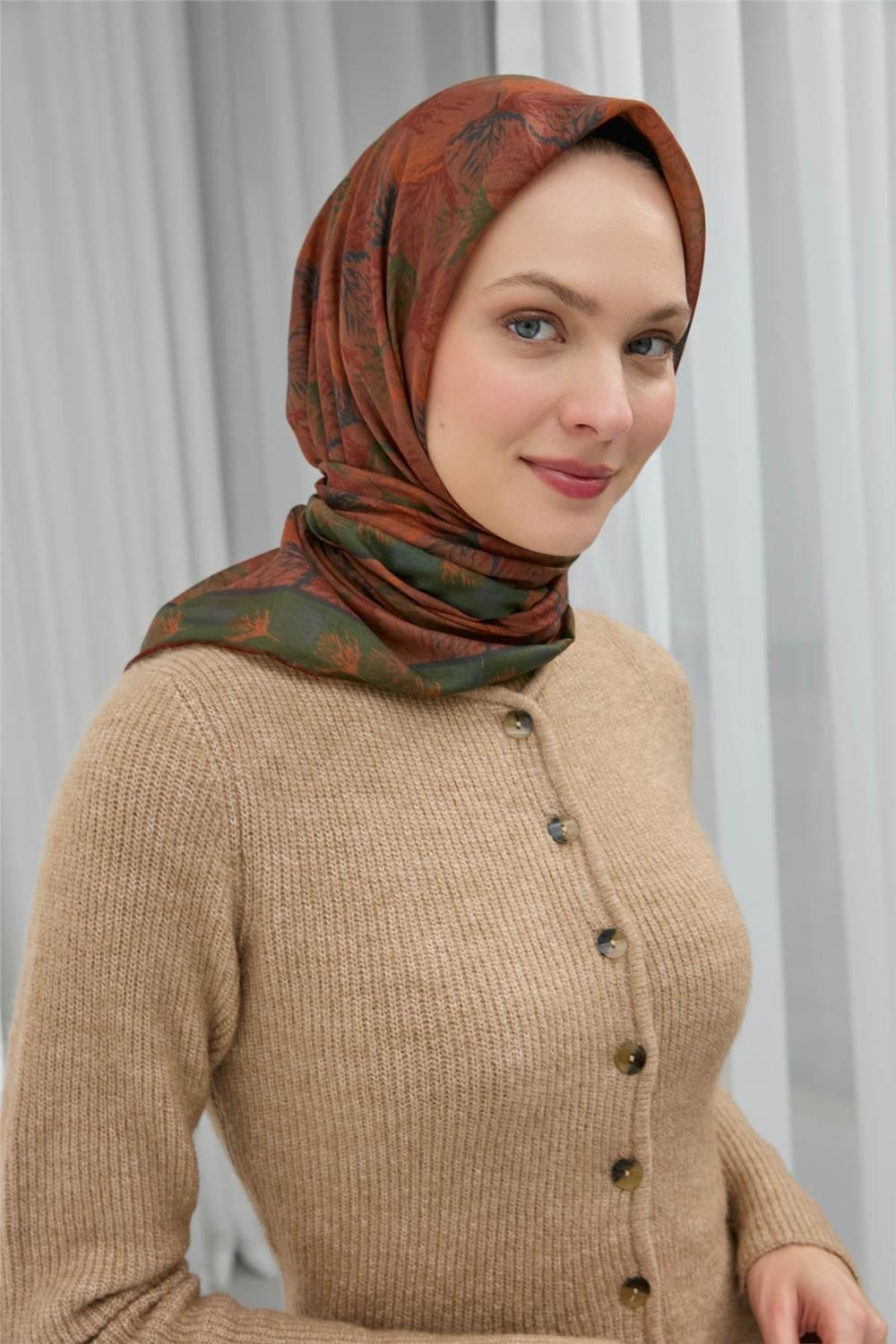 Soft Pamuk Eşarp Taba Yaprak Desenli Hafif Tok Duruşlu 90x90