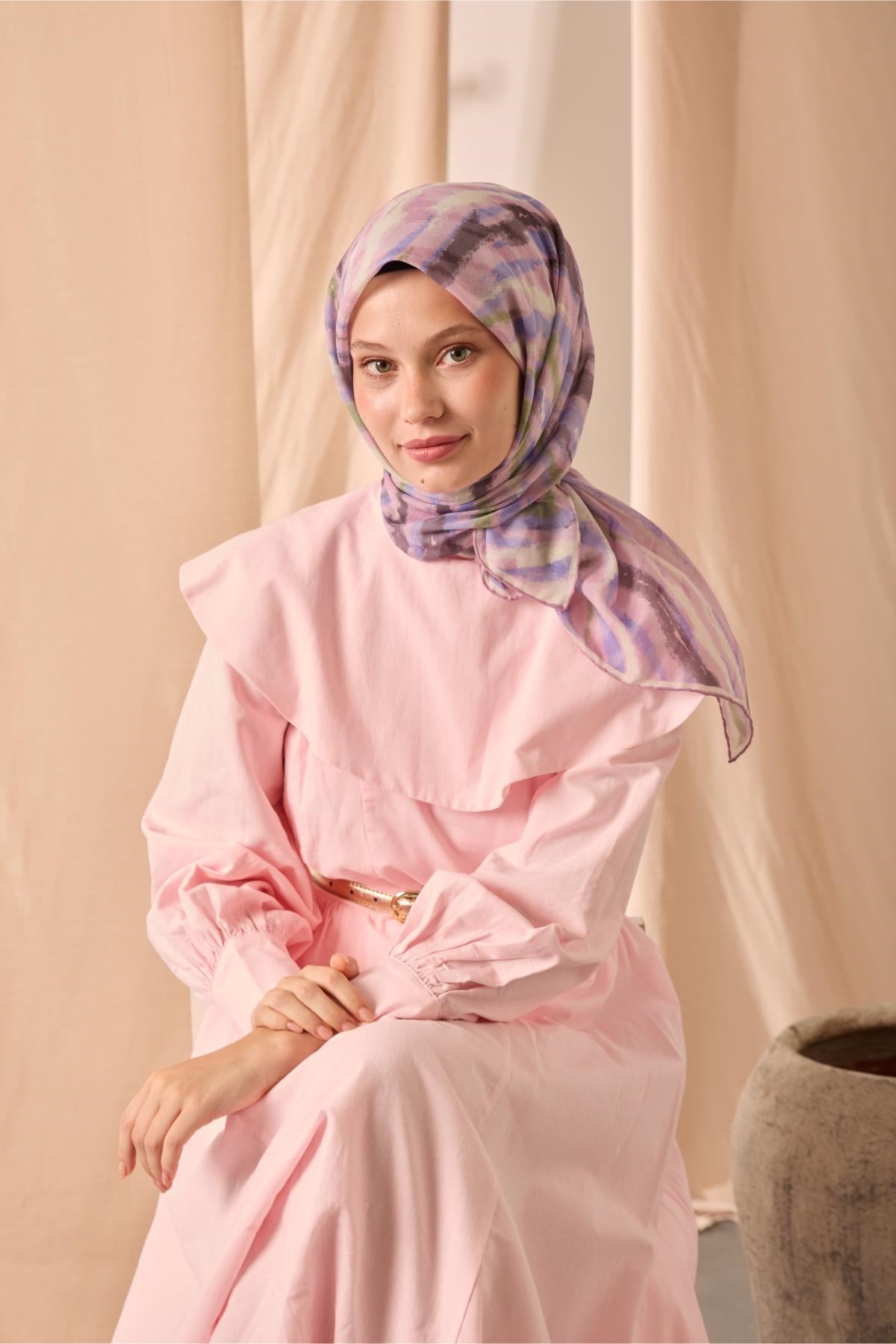 Soft Pamuk Eşarp Tozpembe Yeşil Mor Krem Desenli 90x90