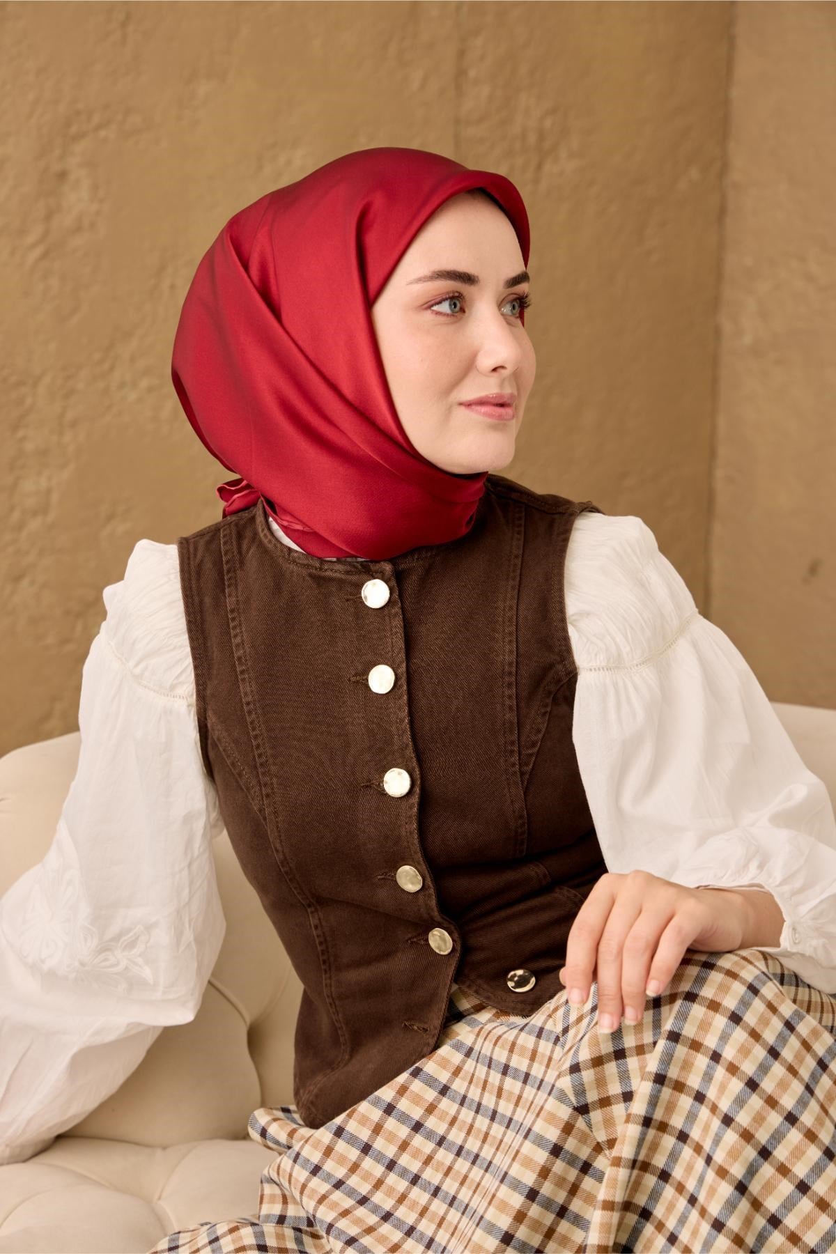 Sura İpek Eşarp Kırmızı Düz Dokulu Kaymaz Yüzeyli 90x90