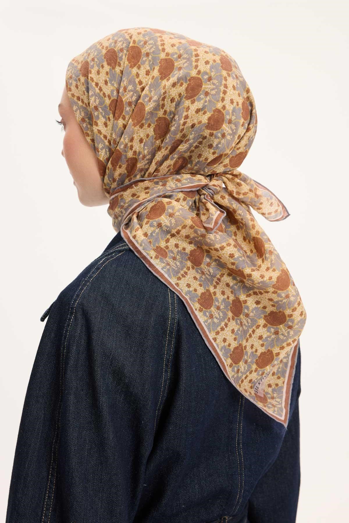 Tencel Monare Eşarp Bahar Desen Kahverengi 90X90
