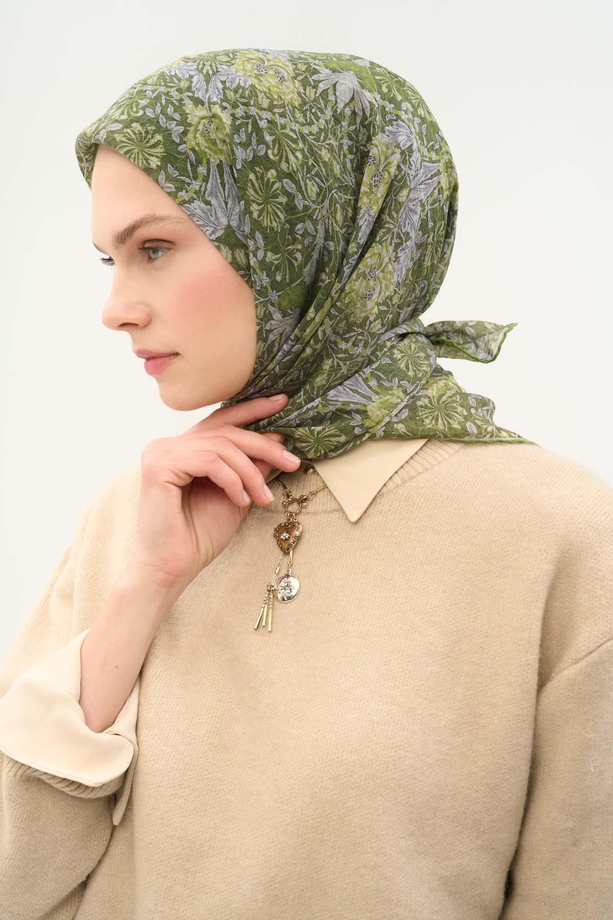 Tencel Monare Eşarp Floral Desen Çimen Yeşili 90X90