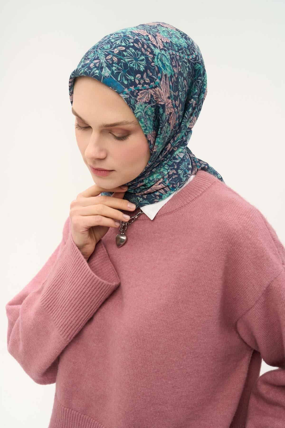 Tencel Monare Eşarp Floral Desen Petrol Yeşili 90X90