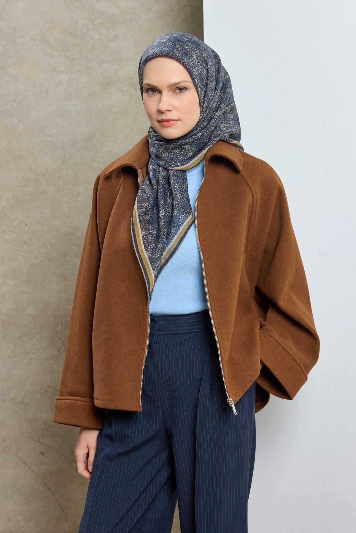 Tencel Monare Eşarp Geometrik Motif Desen Koyu Lacivert 90X90