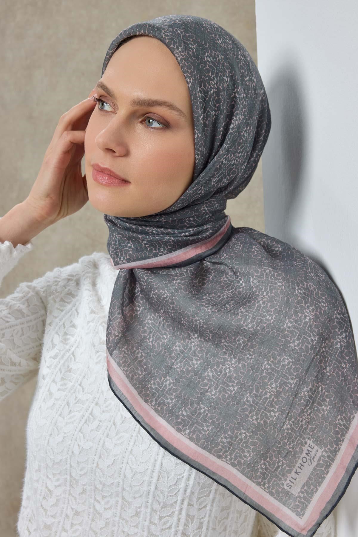 Tencel Monare Eşarp Geometrik Motif Desen Koyu Gri 90X90