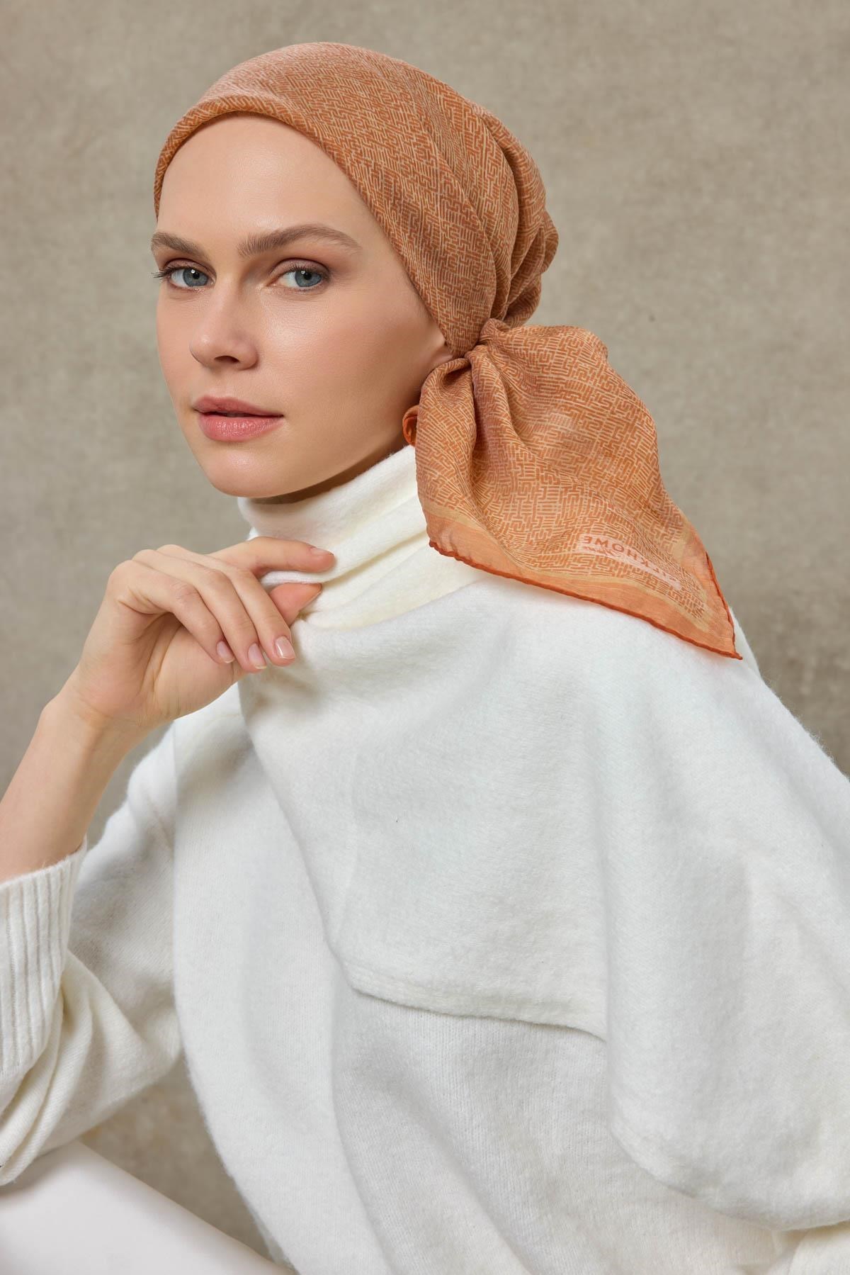 Tencel Monare Eşarp Labirent Desen Yavruağzı 90X90