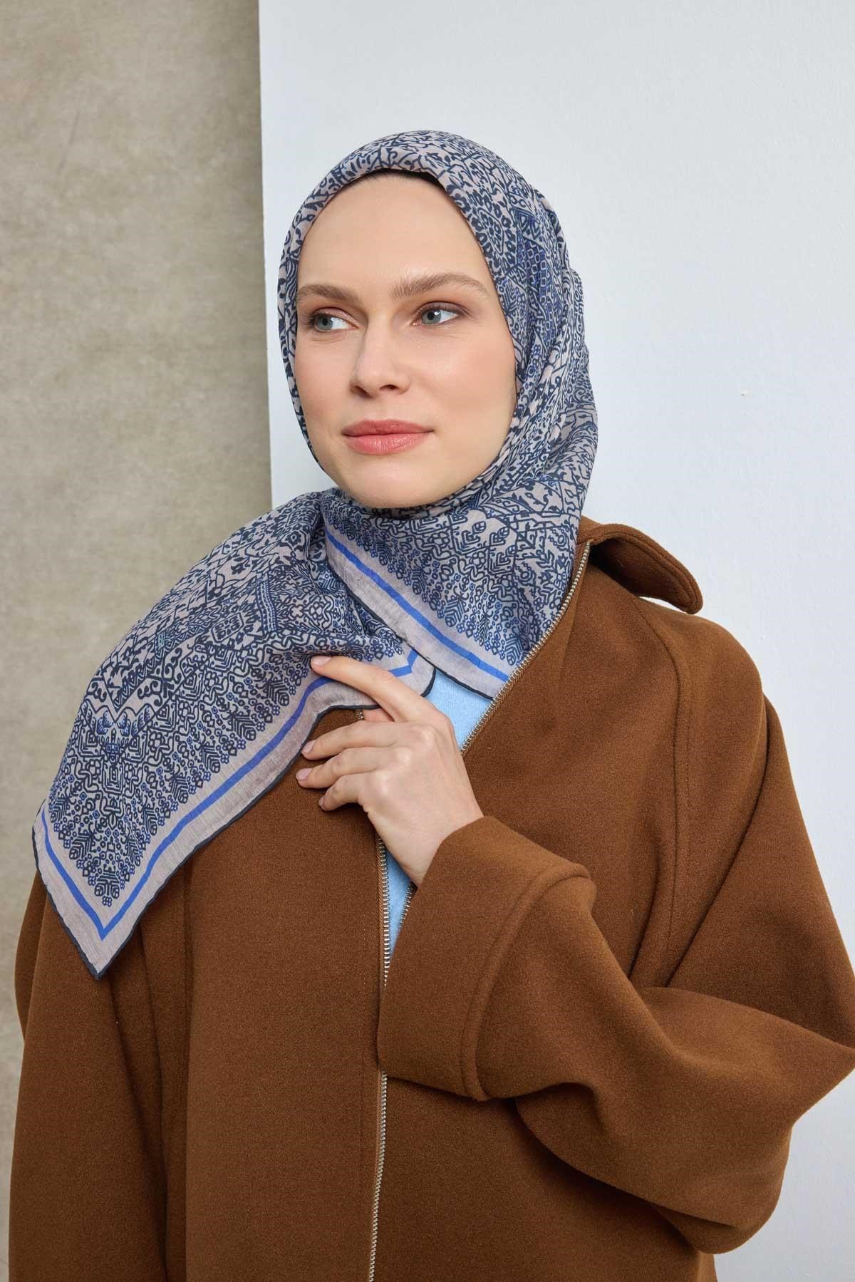Tencel Monare Eşarp Madalyon Desen Ekru 90X90