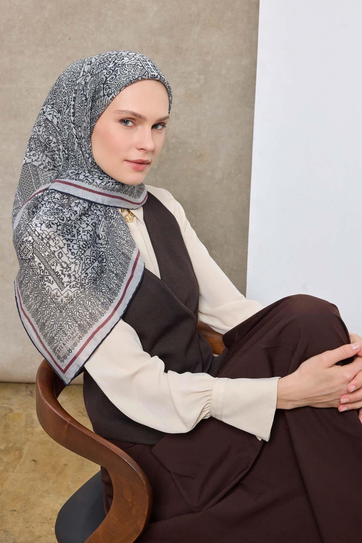 Tencel Monare Eşarp Madalyon Desen Gümüş 90X90