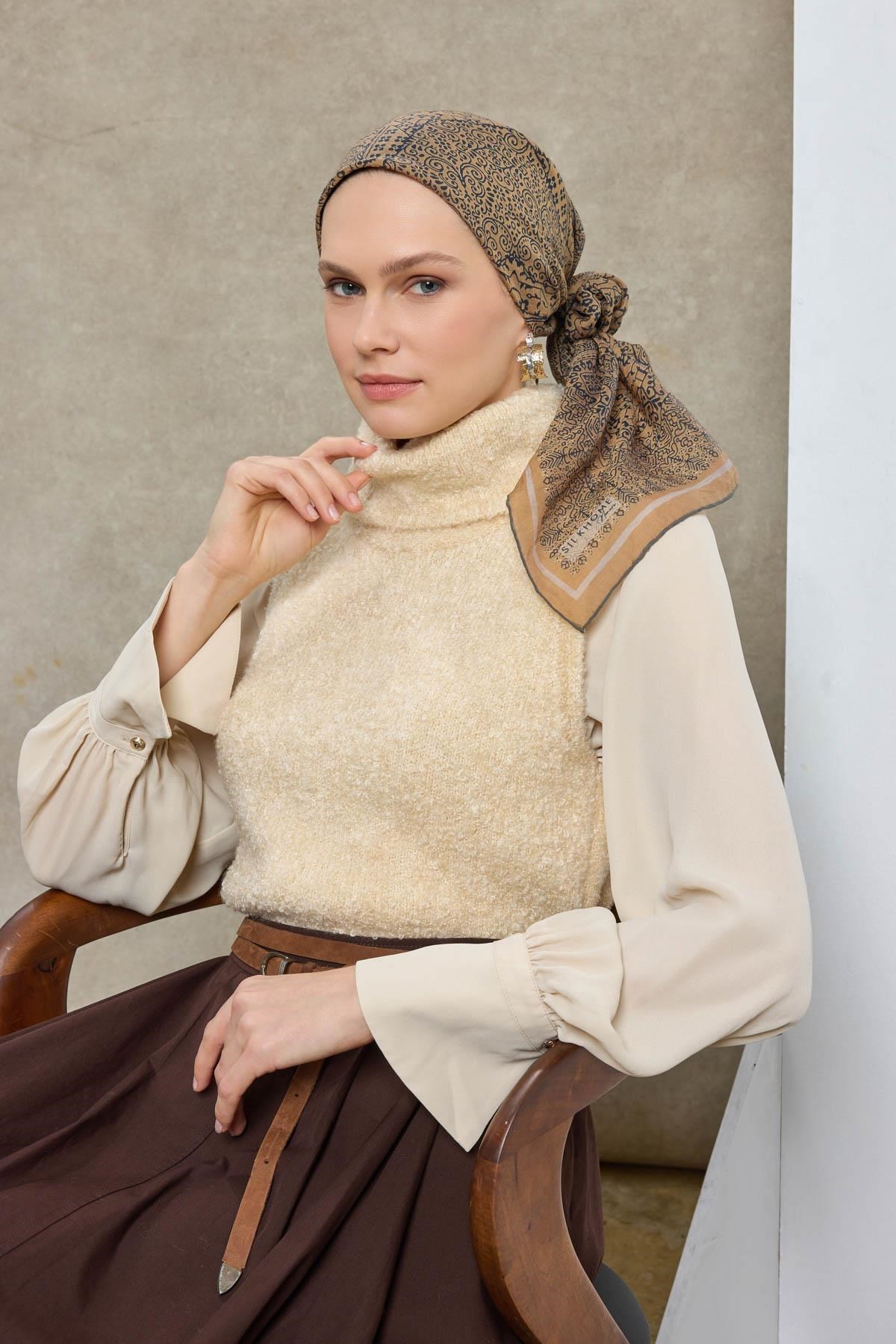 Tencel Monare Eşarp Madalyon Desen Karamel 90X90