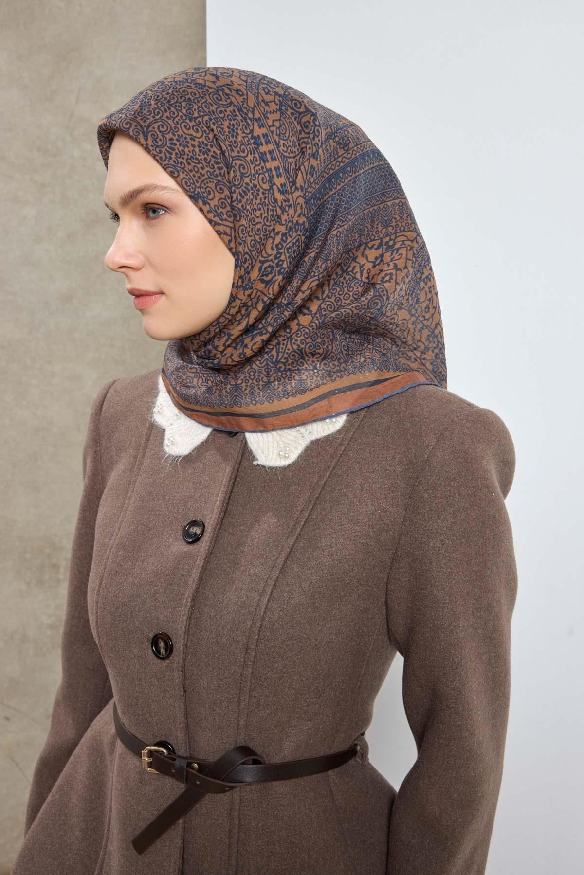 Tencel Monare Eşarp Madalyon Desen Taba 90X90