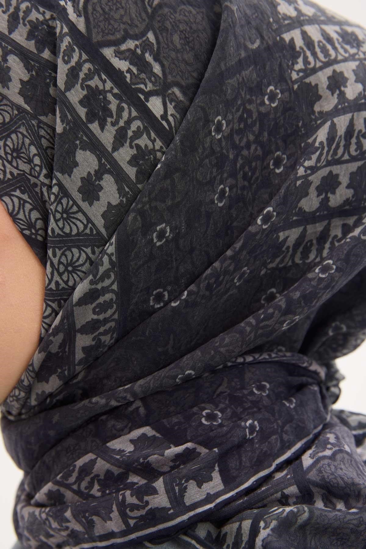 Tencel Monare Eşarp Osmanlı Desen Koyu Antrasit 90