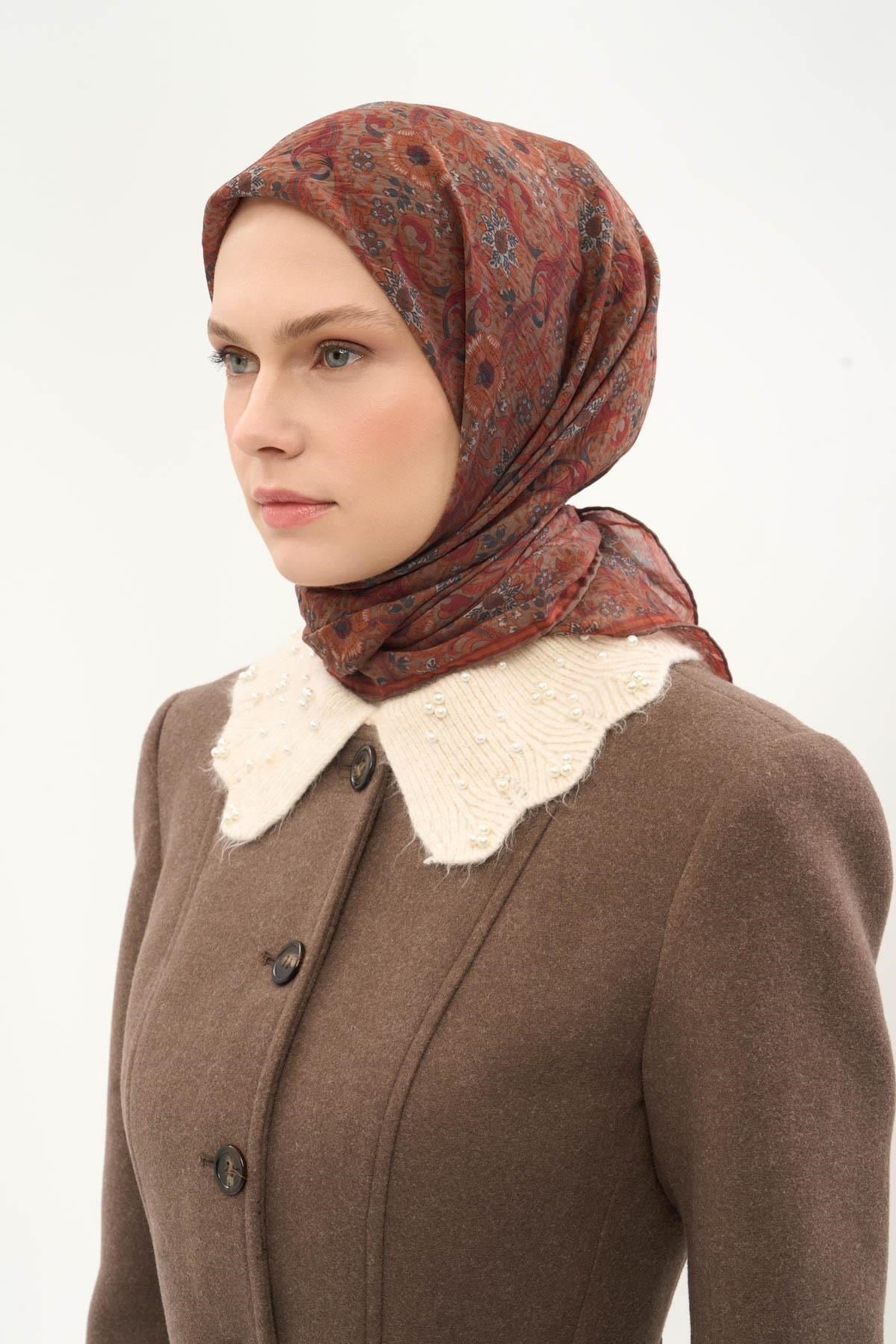 Tencel Monare Eşarp Papatya Desen Açık Mocha 90X90