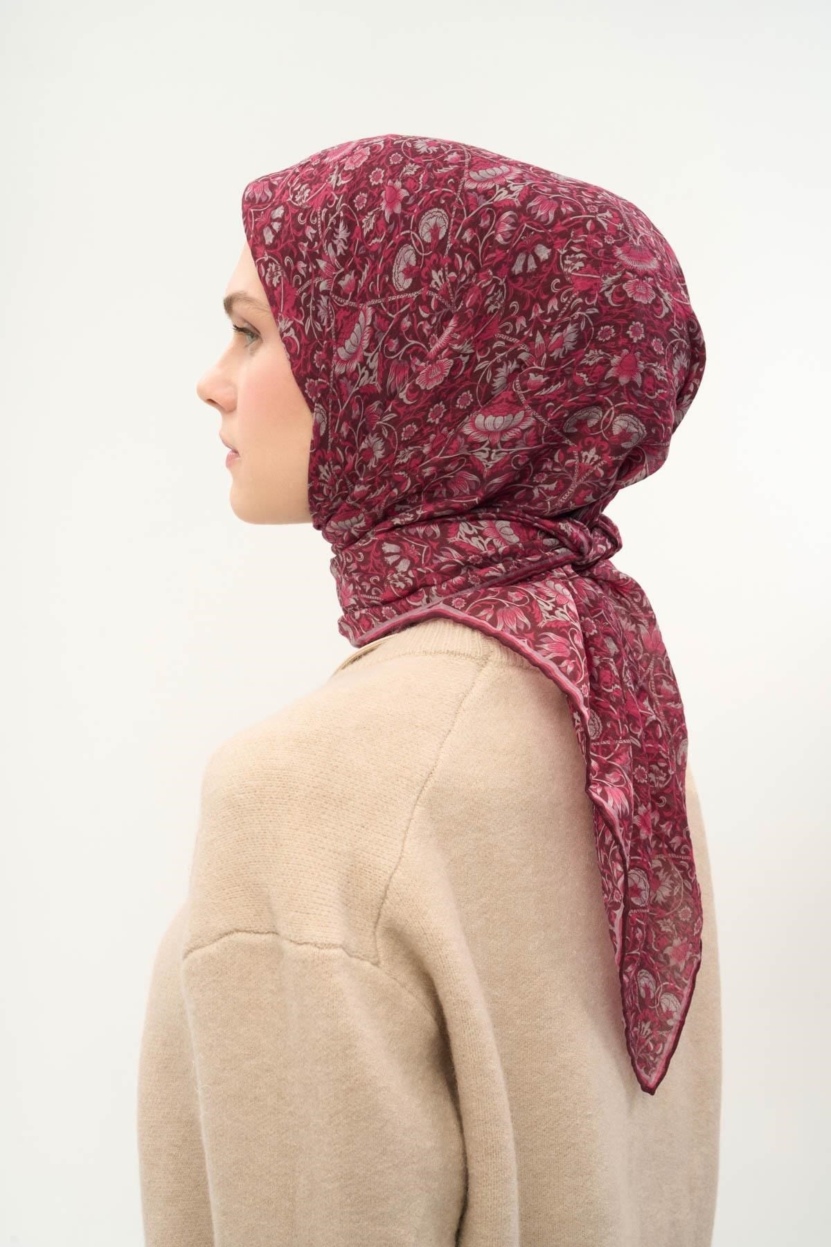 Tencel Monare Eşarp Saray Baharı Desen Vişne Çürüğü 90X90