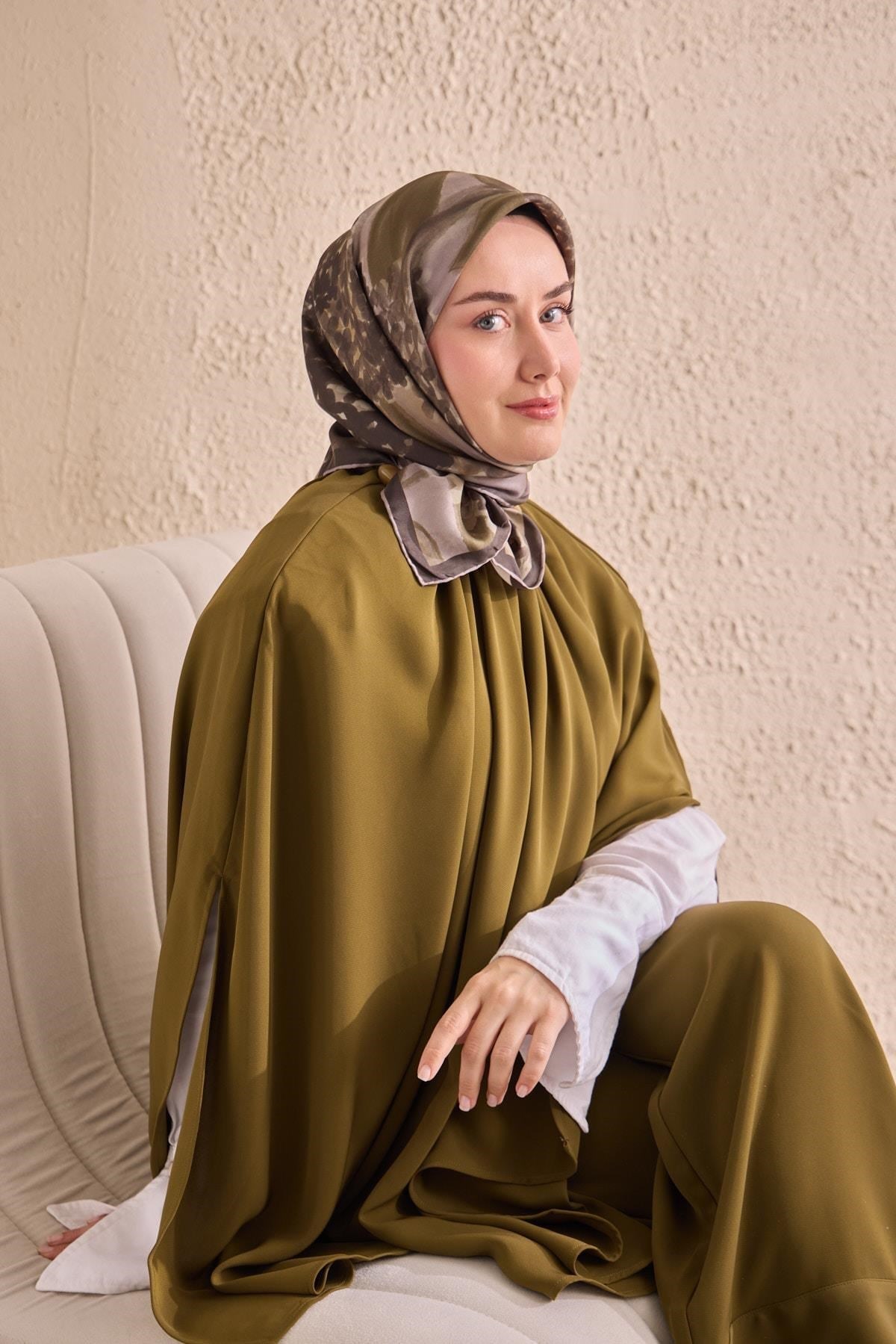 Twill İpek Bloom Eşarp Koyu Yeşil  90x90