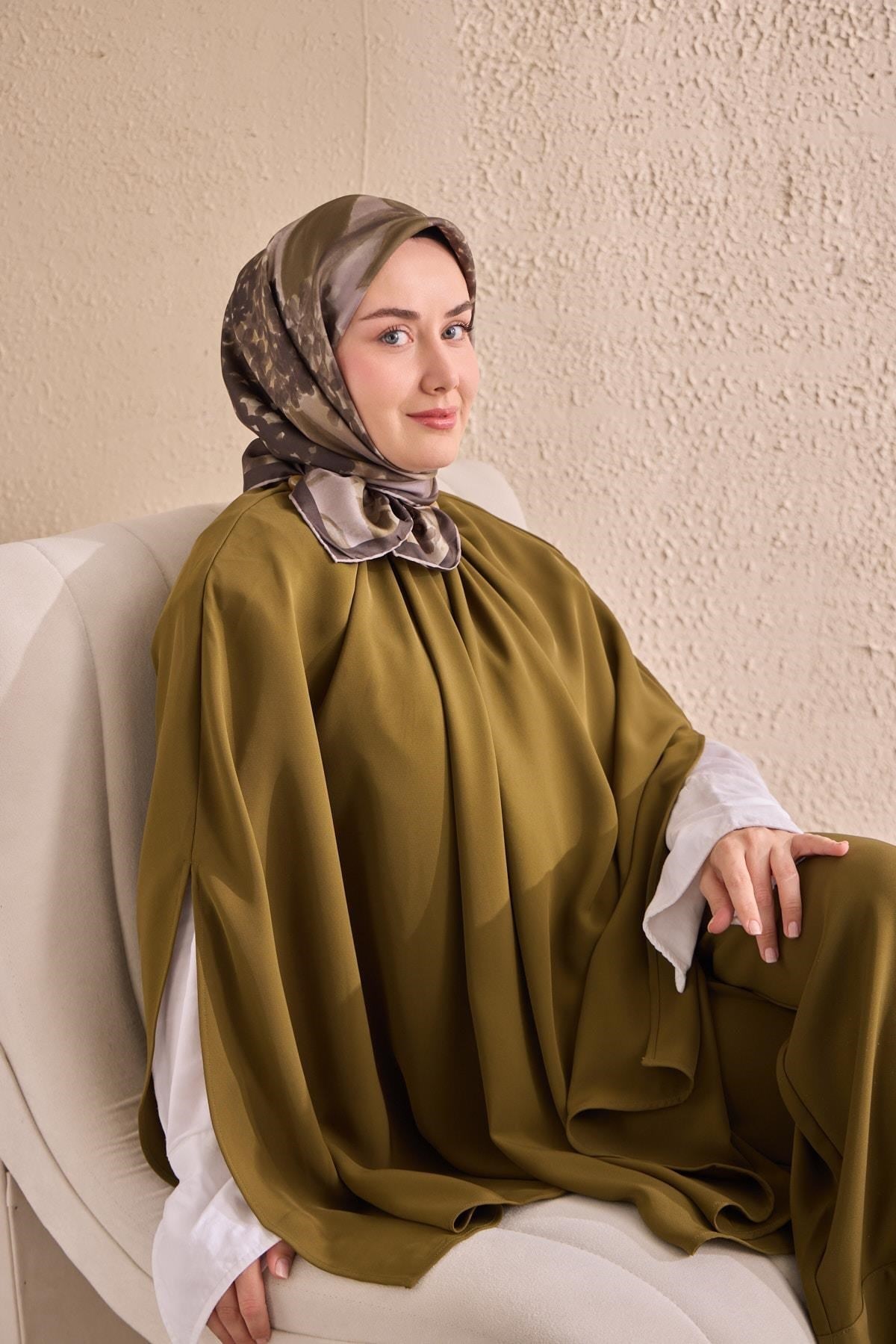 Twill İpek Bloom Eşarp Koyu Yeşil  90x90
