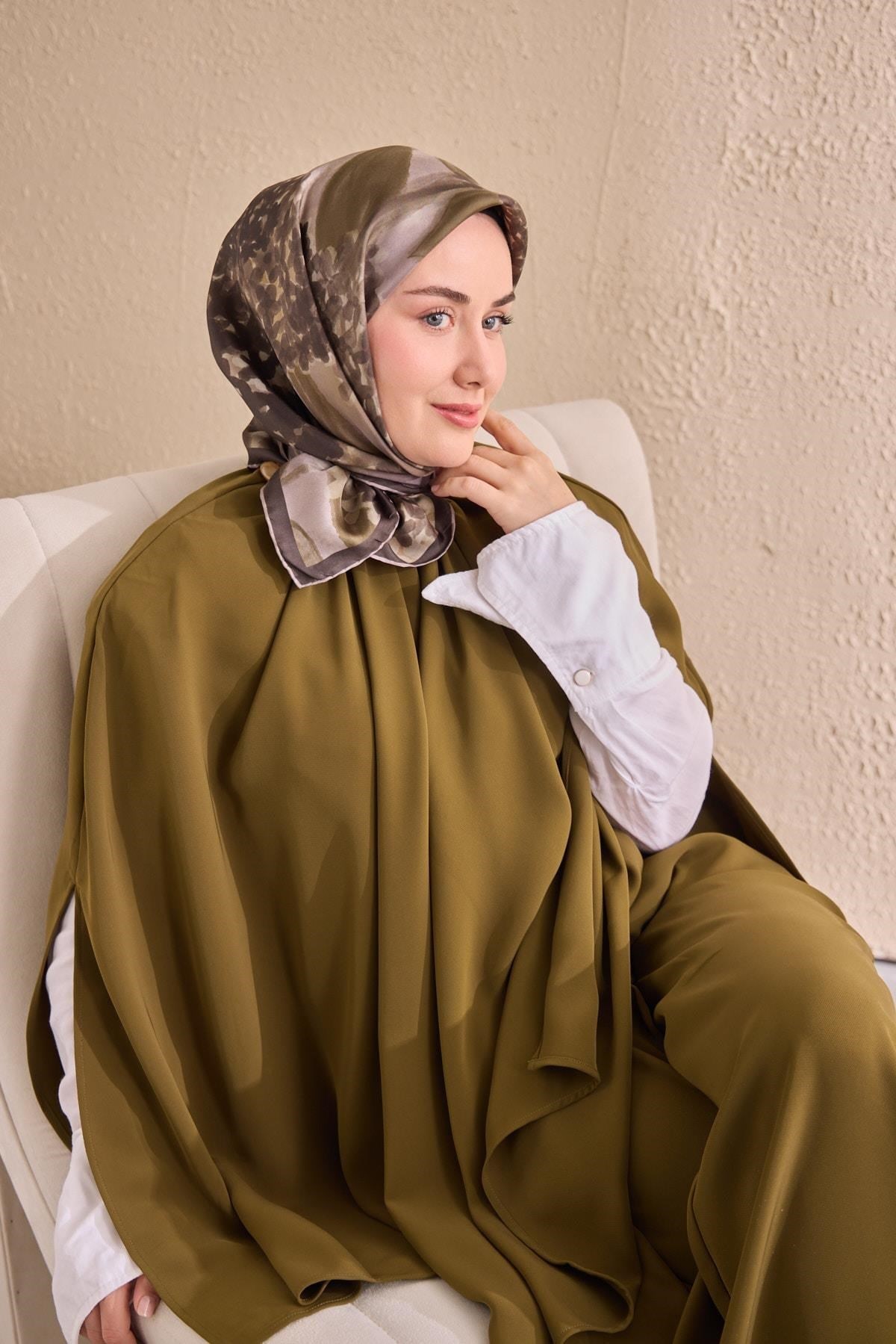 Twill İpek Bloom Eşarp Koyu Yeşil  90x90