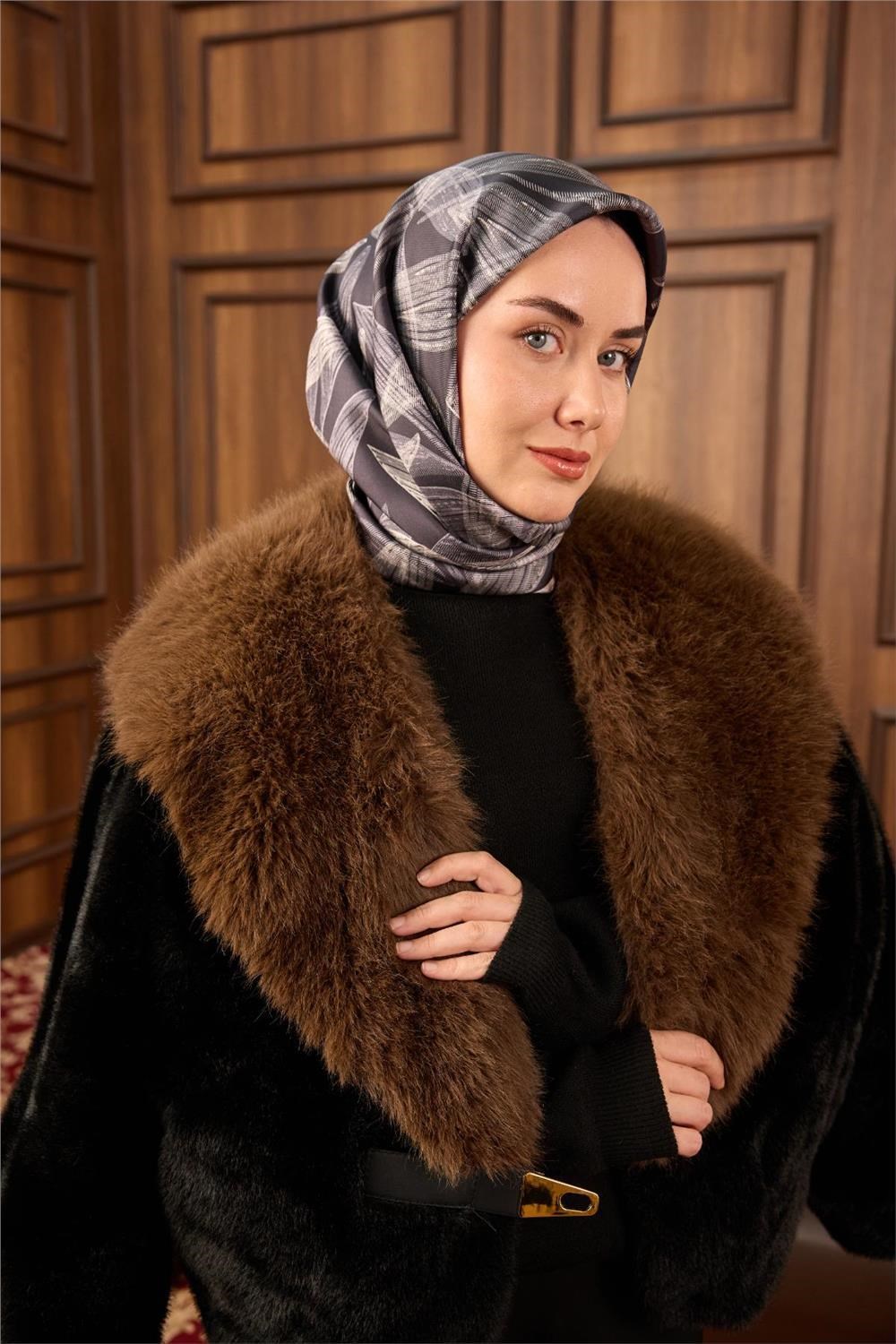 Twill İpek Eşarp Antrasit-Gri Gümüş Geçişli Kaymaz Tok Duruşlu 90x90