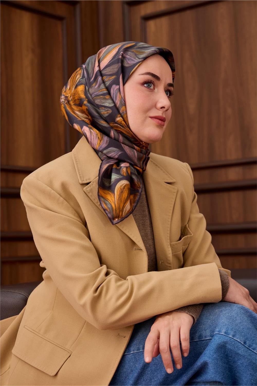 Twill İpek Eşarp Antrasit-Hardal Desenli Tok Duruşlu 90x90