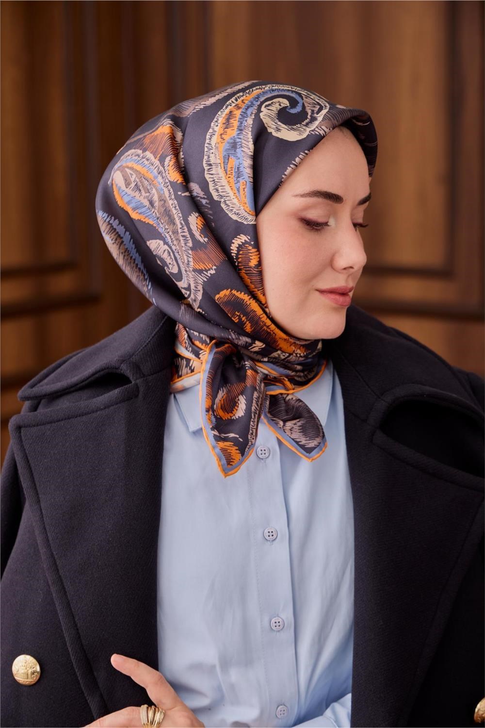 Twill İpek Eşarp Antrasit-Turuncu Desenli Tok Duruşlu 90x90
