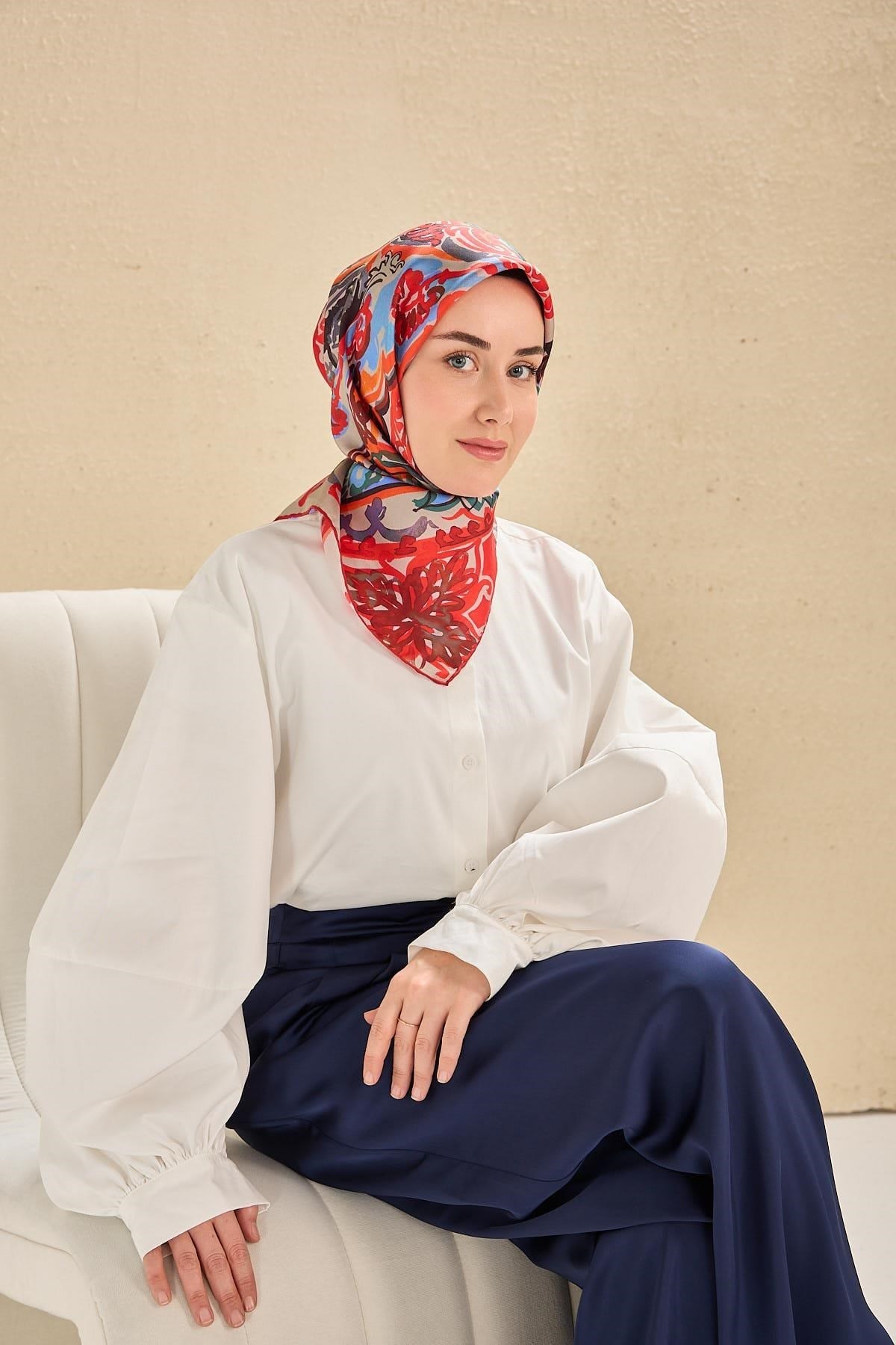 Twill İpek Eşarp Art Desen Kırmızı 90x90