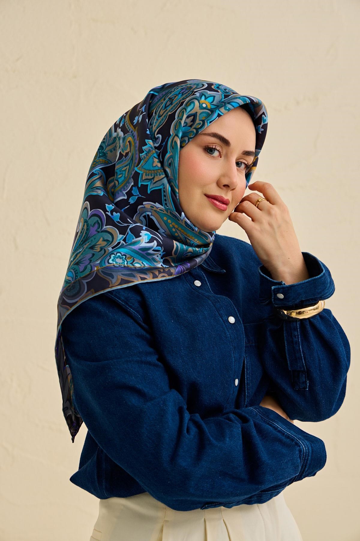 Twill İpek Eşarp Badem Motif Desen Gece Mavisi 90x90