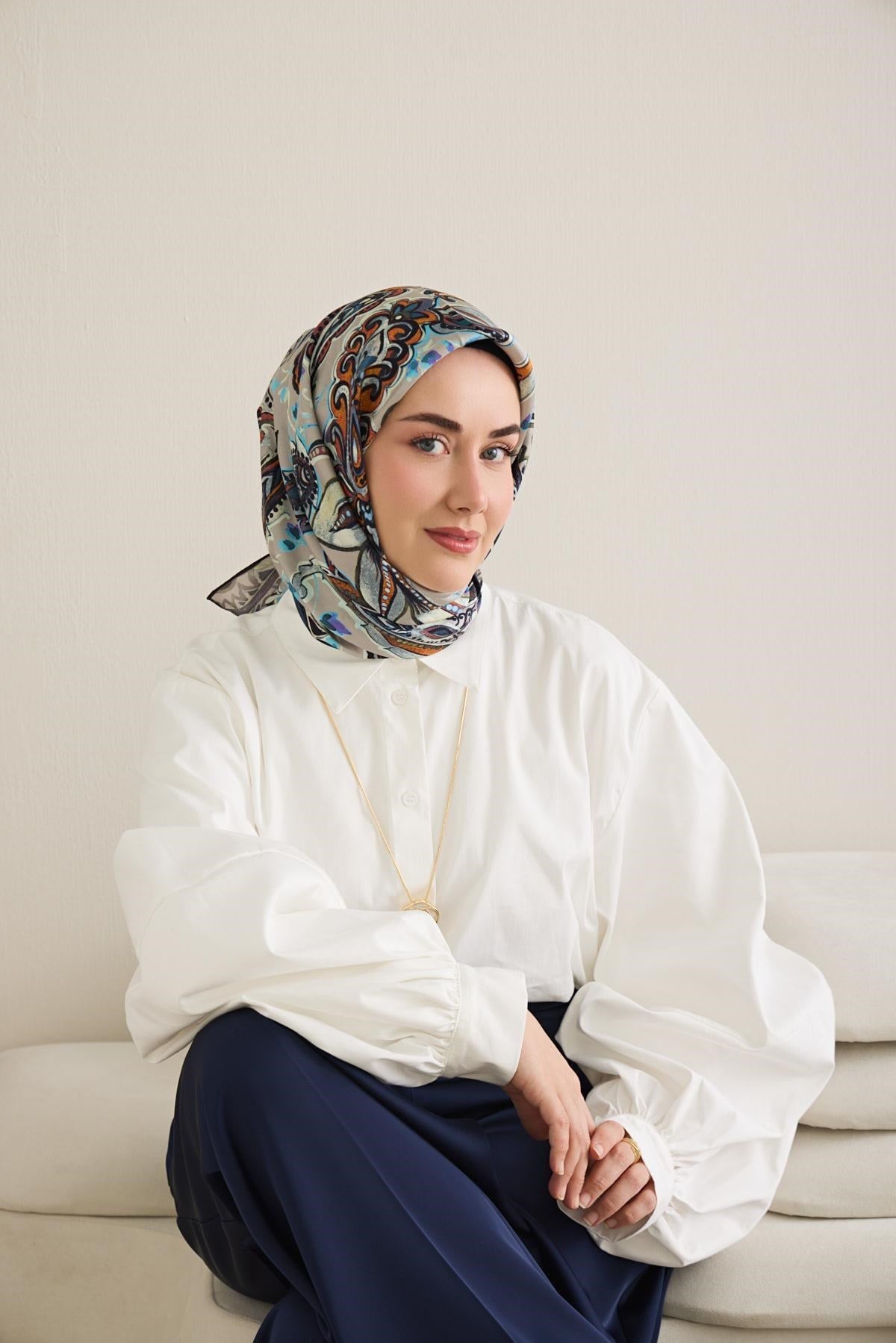 Twill İpek Eşarp Badem Motif Desen Gümüş 90x90