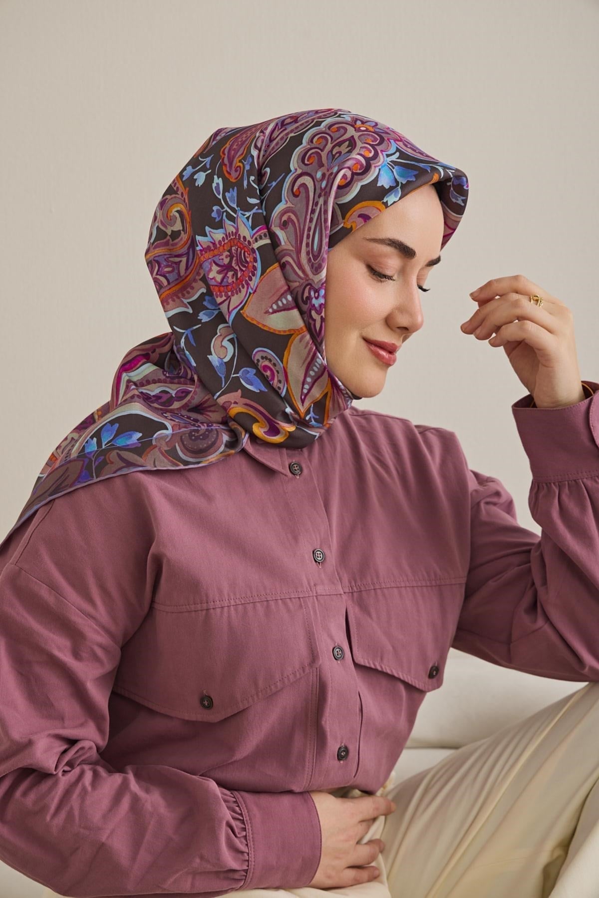 Twill İpek Eşarp Badem Motif Desen Kahverengi 90x90