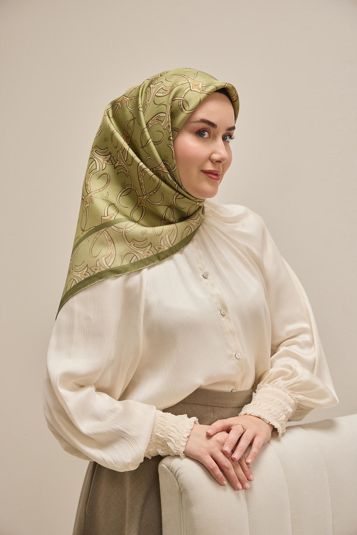 Twill İpek Eşarp Barok Pastel Yeşil 90x90