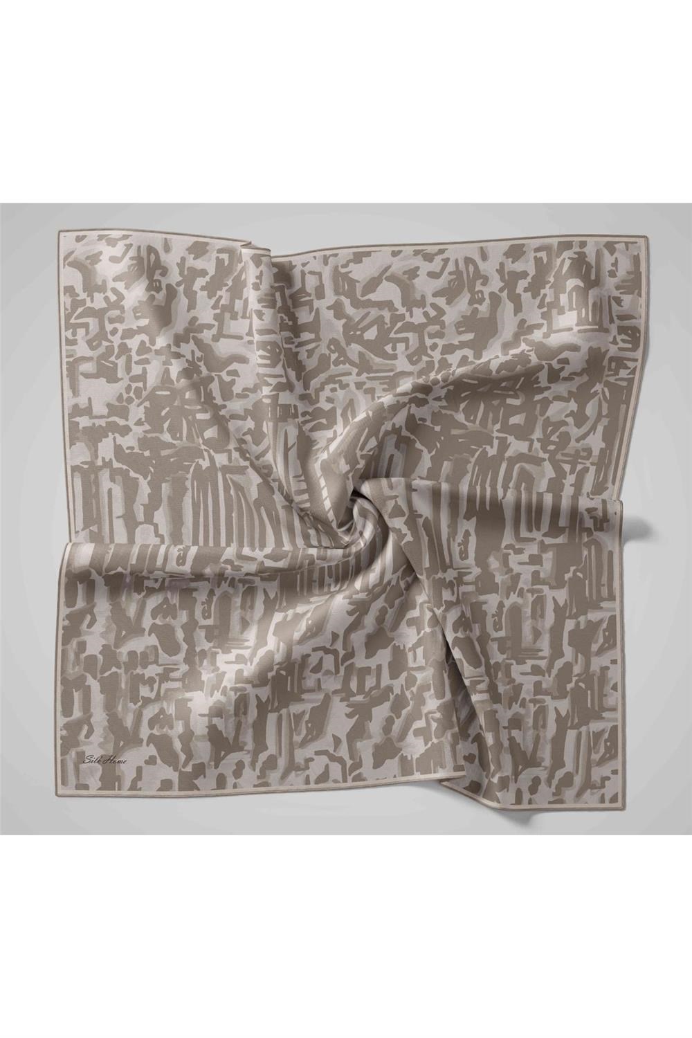 Twill İpek Eşarp Bej–Gri Desenli Tok Duruşlu 90x90
