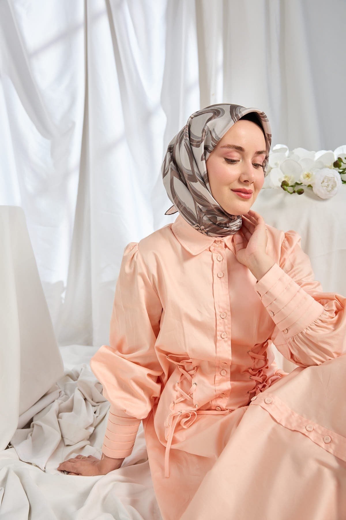 Twill İpek Eşarp Bloom Koyu Gri