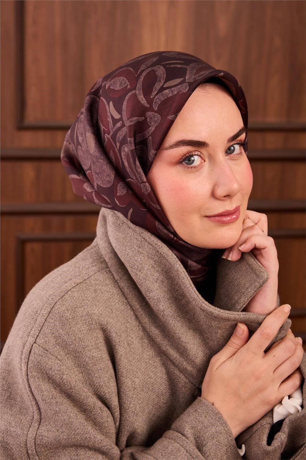 Twill İpek Eşarp Bordo Kahve Pudra Vizon Papatya Desenli Tok Duruşlu 90x90