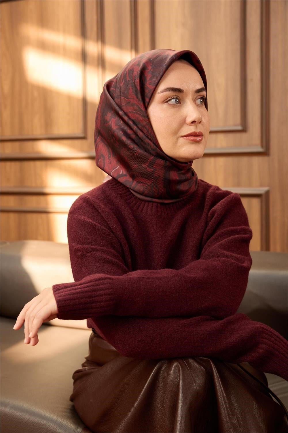 Twill İpek Eşarp Bordo-Koyu Kırmızı Desenli Tok Duruşlu 90x90