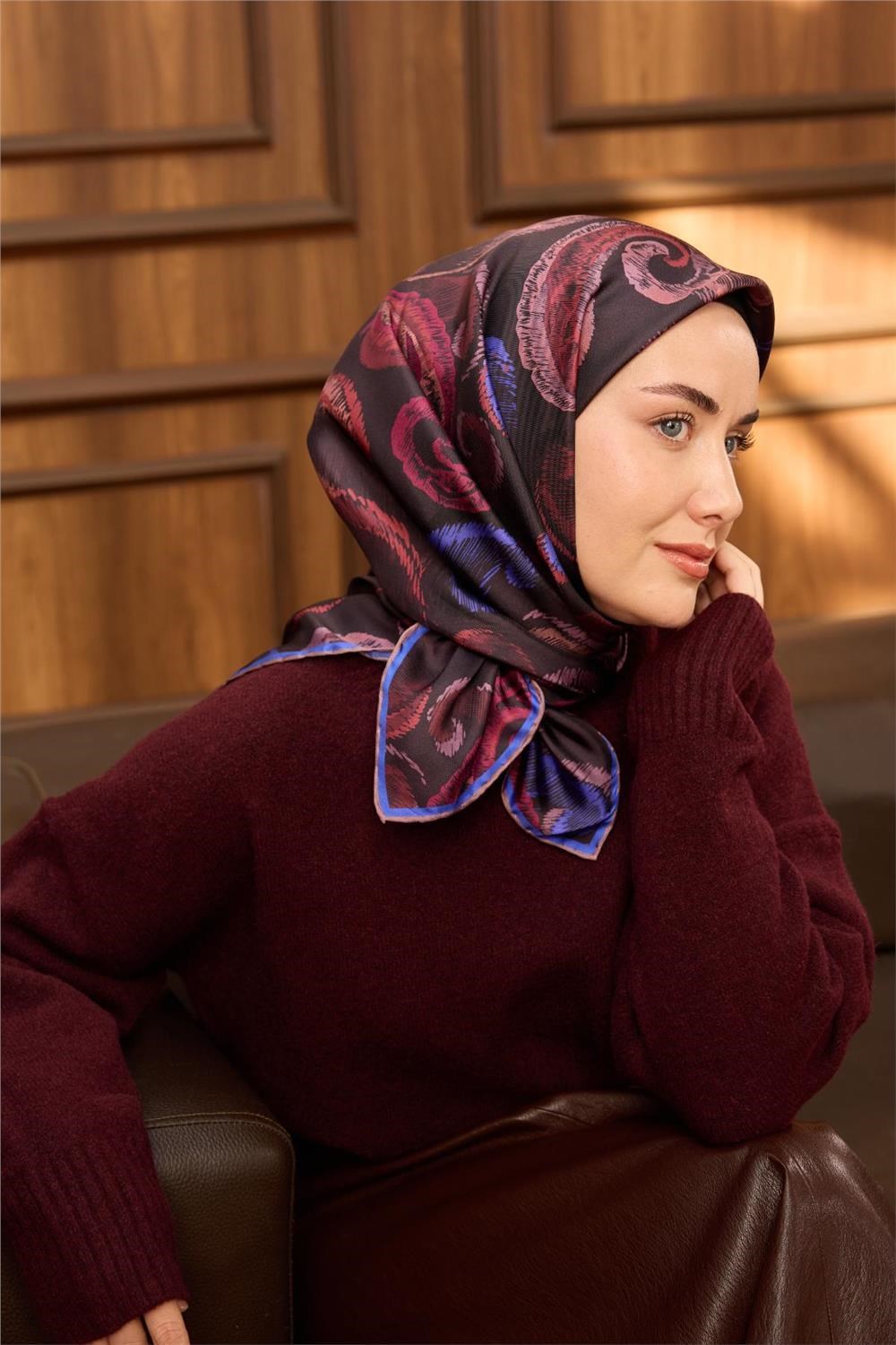 Twill İpek Eşarp Bordo–Saks Desenli Tok Duruşlu 90x90