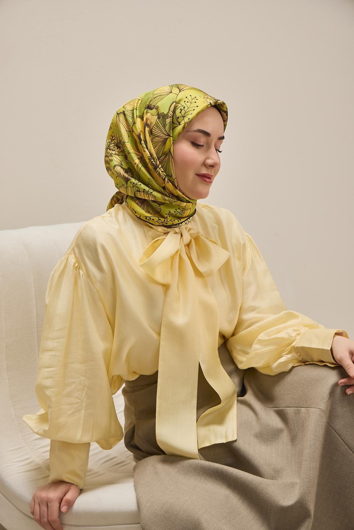 Twill İpek Eşarp Büyük Çiçek Yeşil 90x90