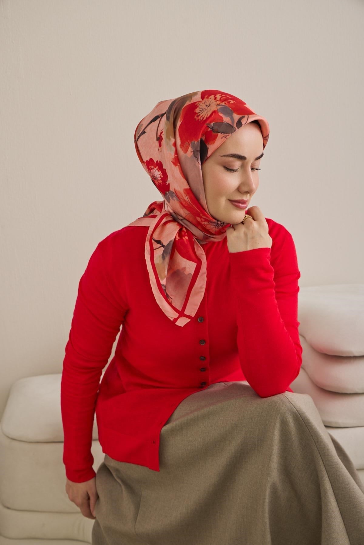 Twill İpek Eşarp Çiçek Desen Toz Pembe 90x90