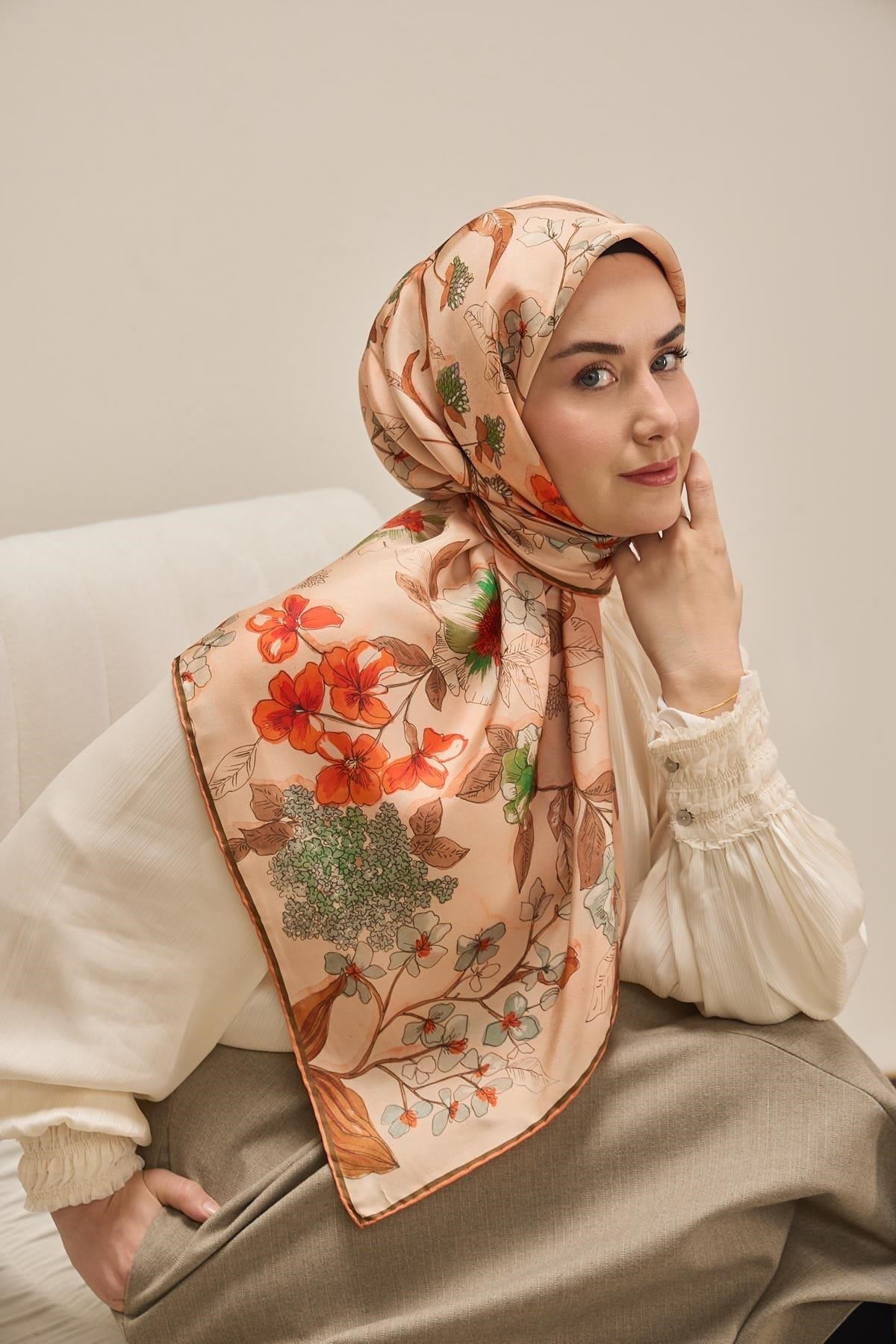 Twill İpek Eşarp Çiçek Rüyası Pudra Pembe 90x90